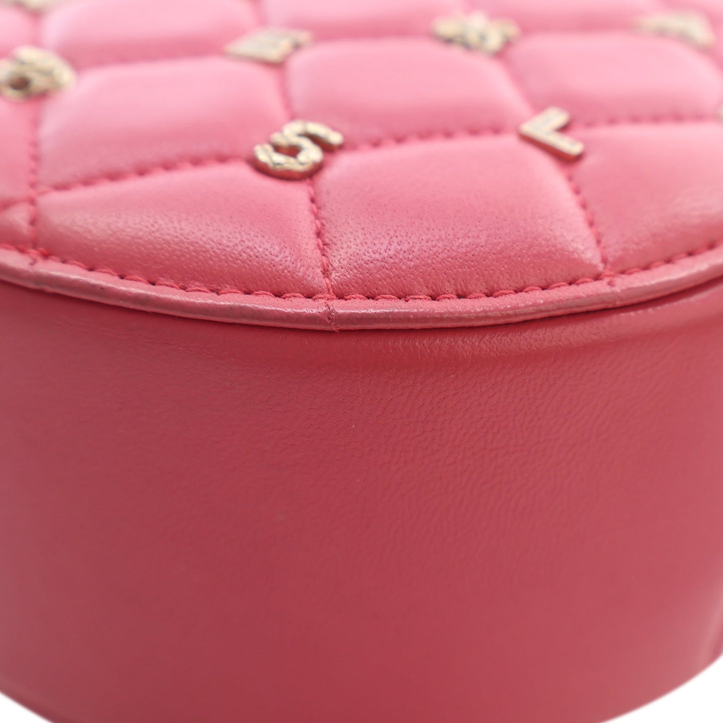 Chanel CC Quilted Lambskin Lucky Charms Round Clutch with Chain