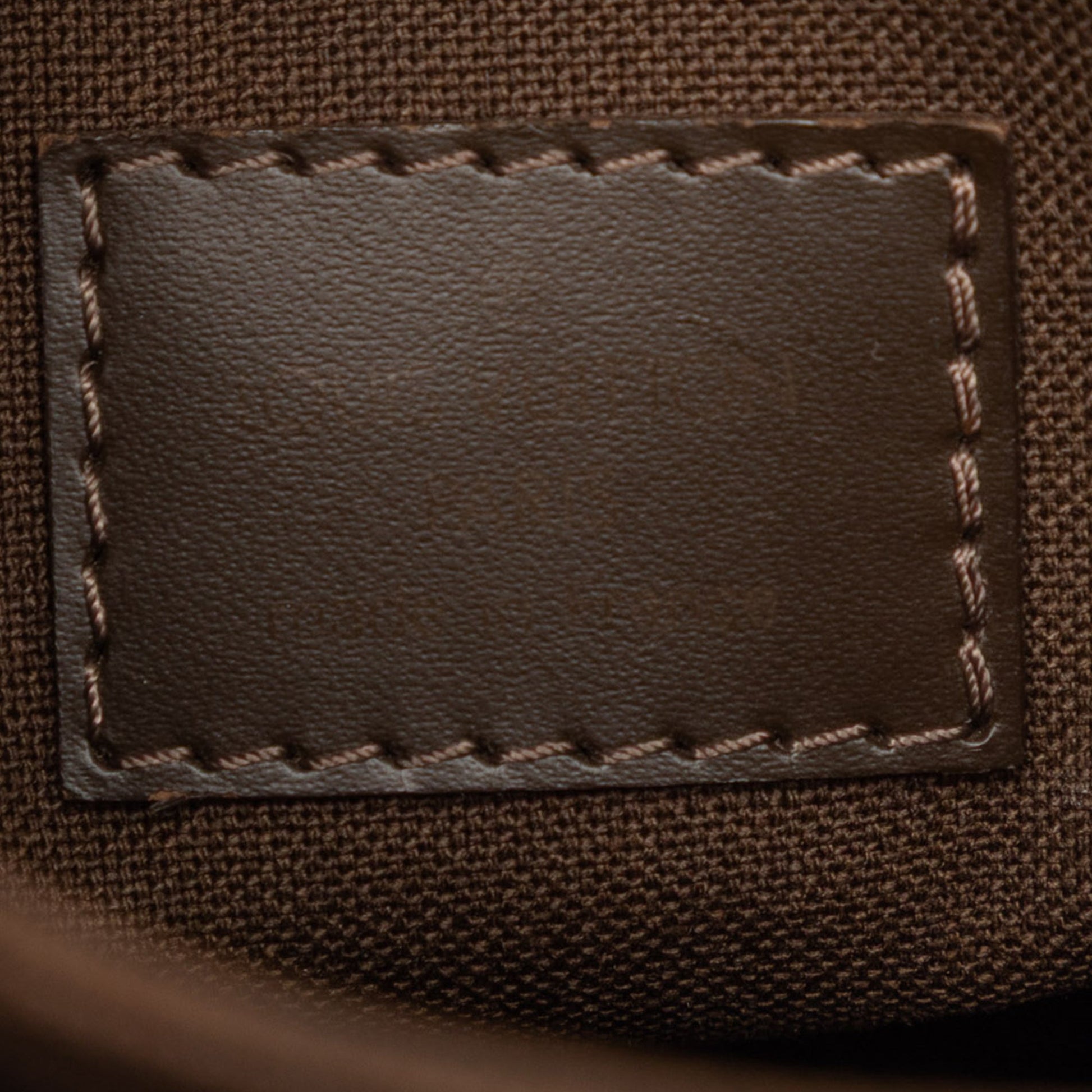 Louis Vuitton Taiga Saratov PM