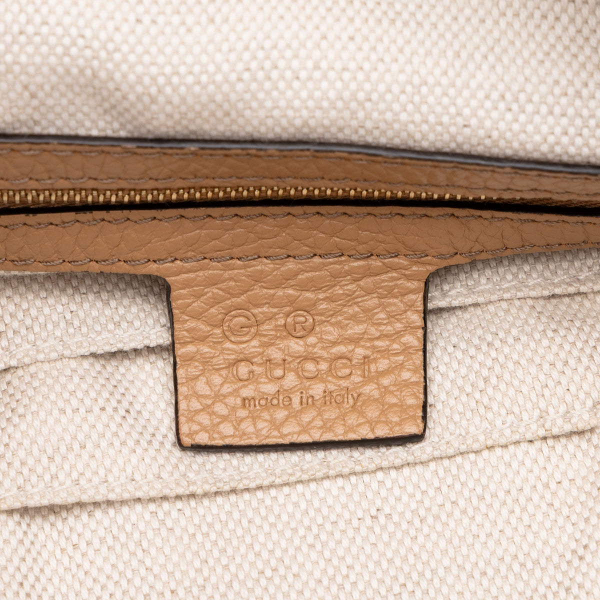 Gucci Large Pebbled Calfskin Soho Convertible Hobo — Beige