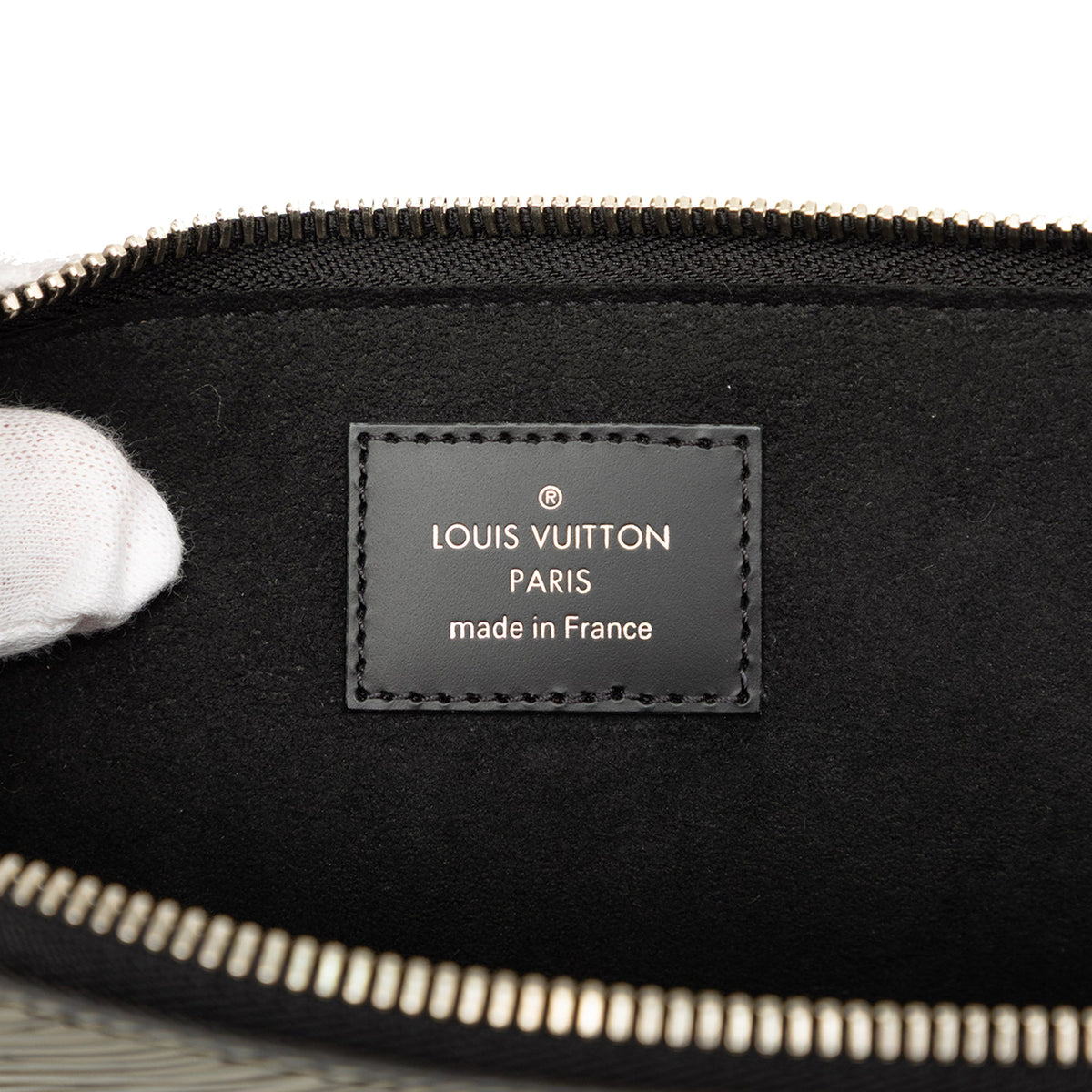 Louis Vuitton Epi Essential V Pochette