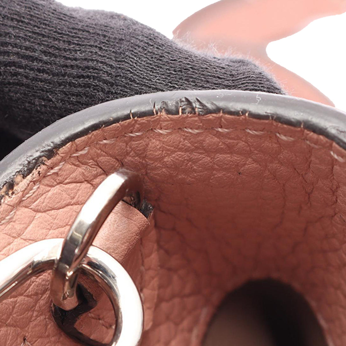 Louis Vuitton Taurillon Capucines PM
