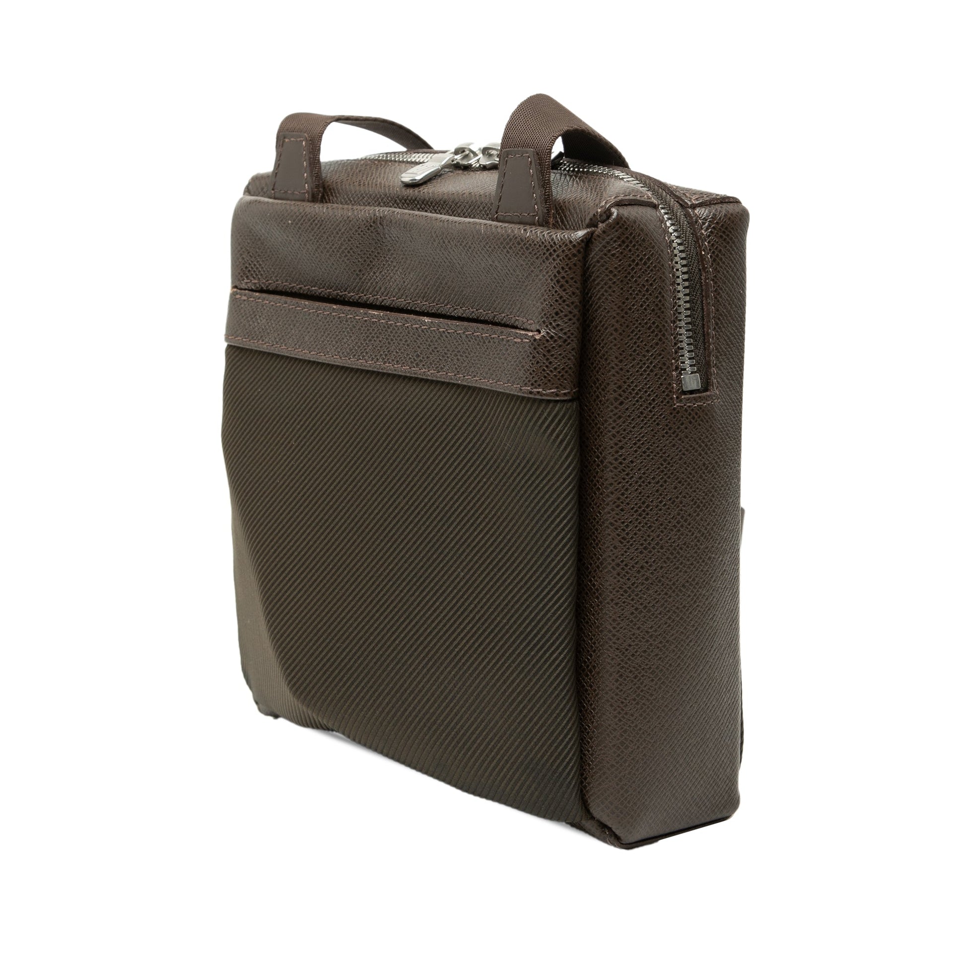 Louis Vuitton Taiga Sayan