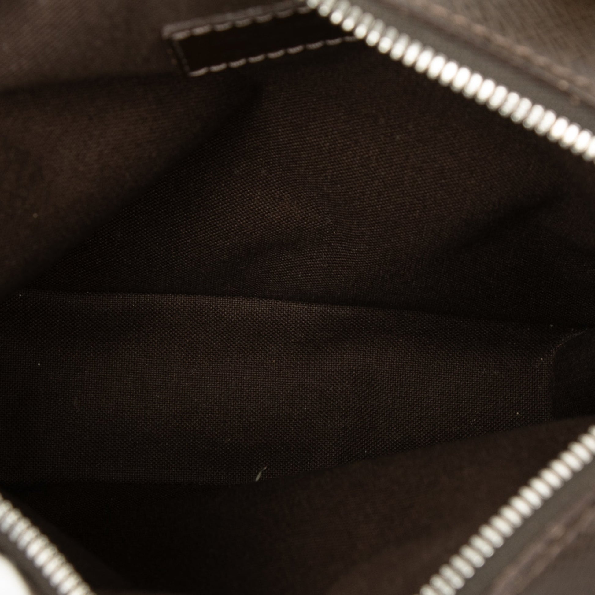 Louis Vuitton Taiga Sayan