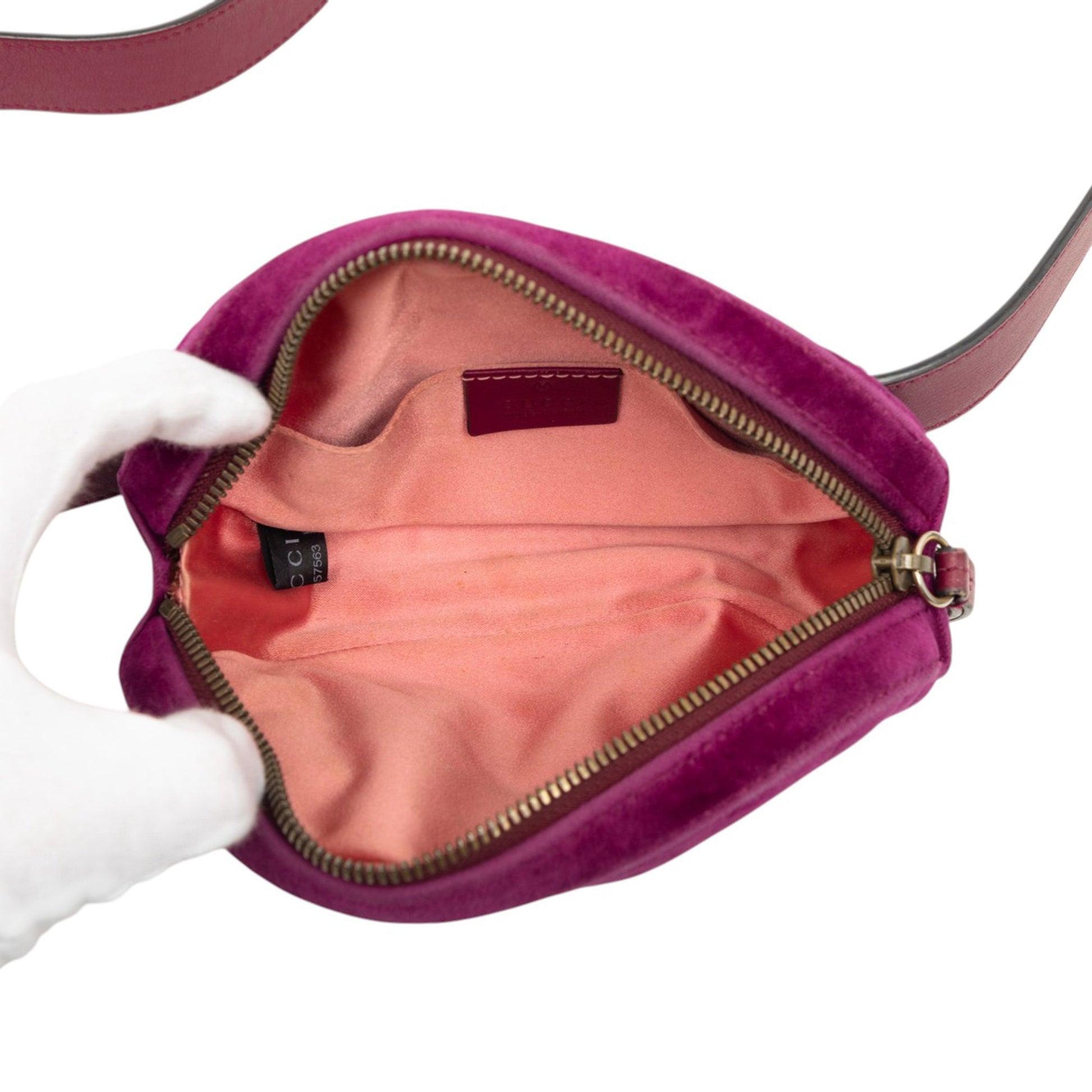 Gucci GG Marmont Matelasse Velvet Belt Bag