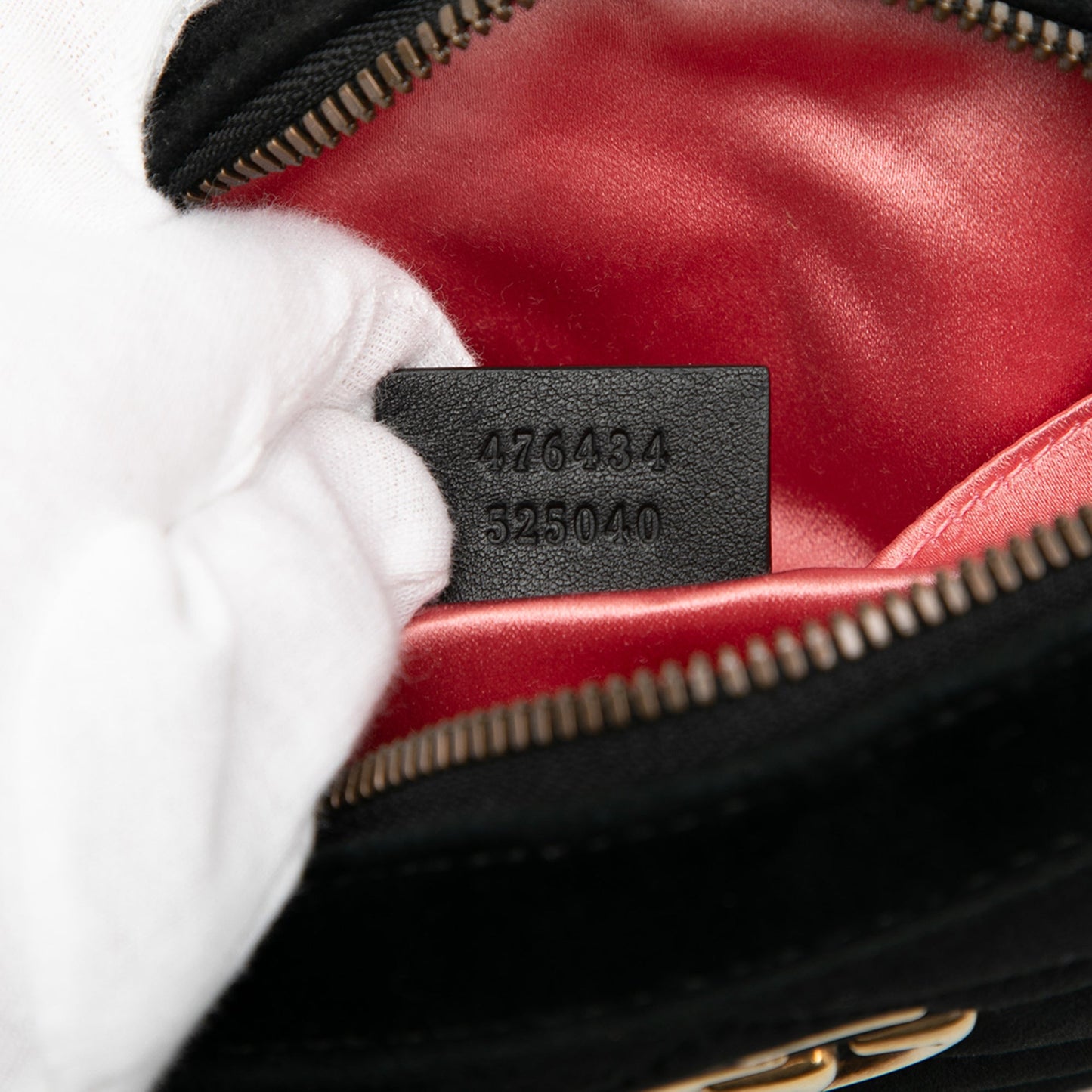 Gucci GG Marmont Matelasse Velvet Belt Bag