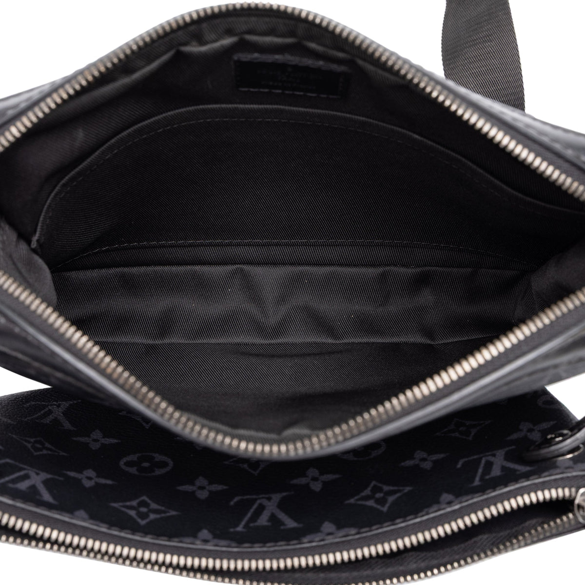 Louis Vuitton Monogram Eclipse Reverse Trio Messenger — Black