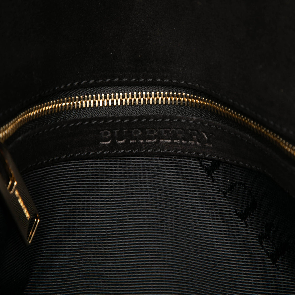 Burberry Medium Grained Calfskin Mildenhall Crossbody — Black