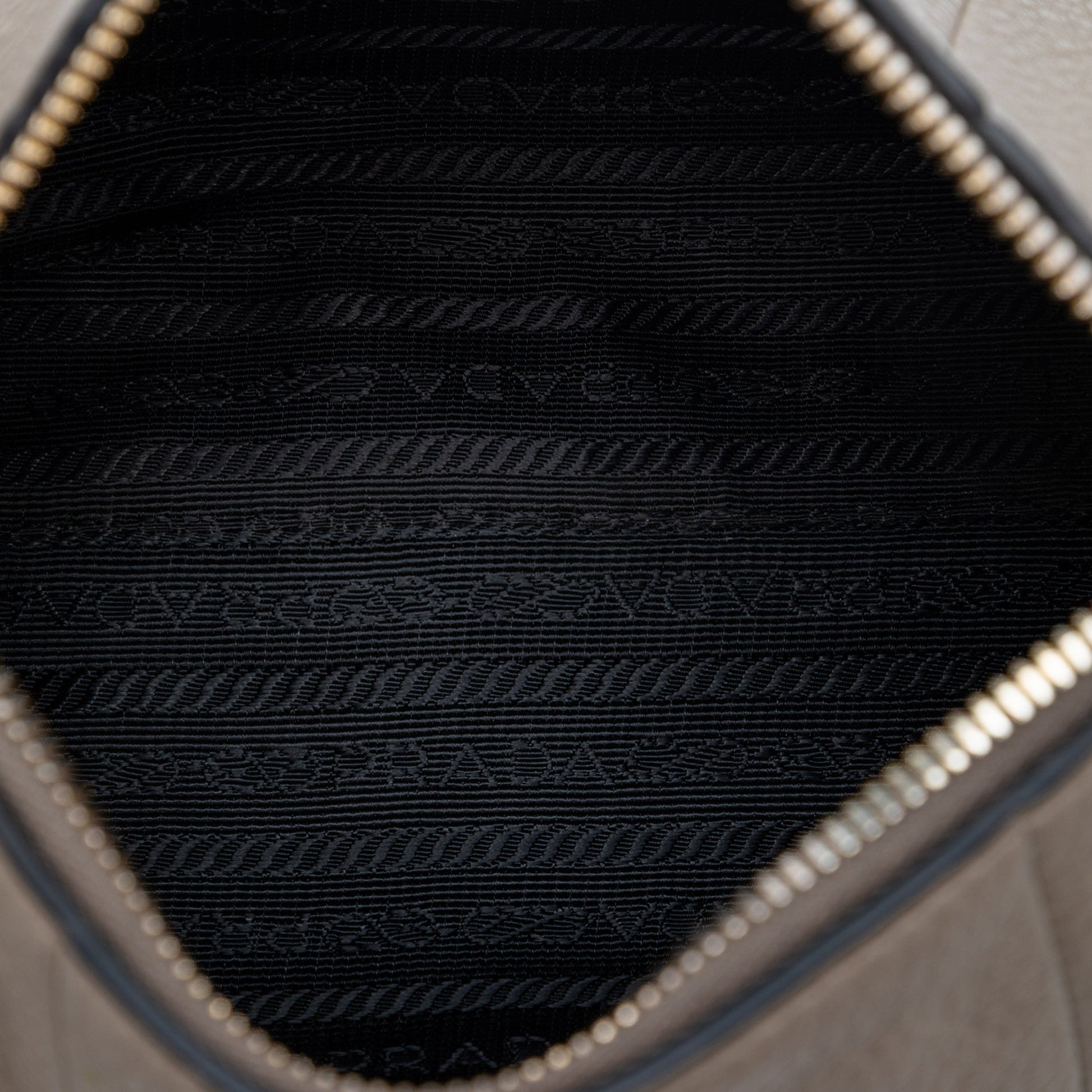 Mini Vitello Phenix Barrel Camera Bag