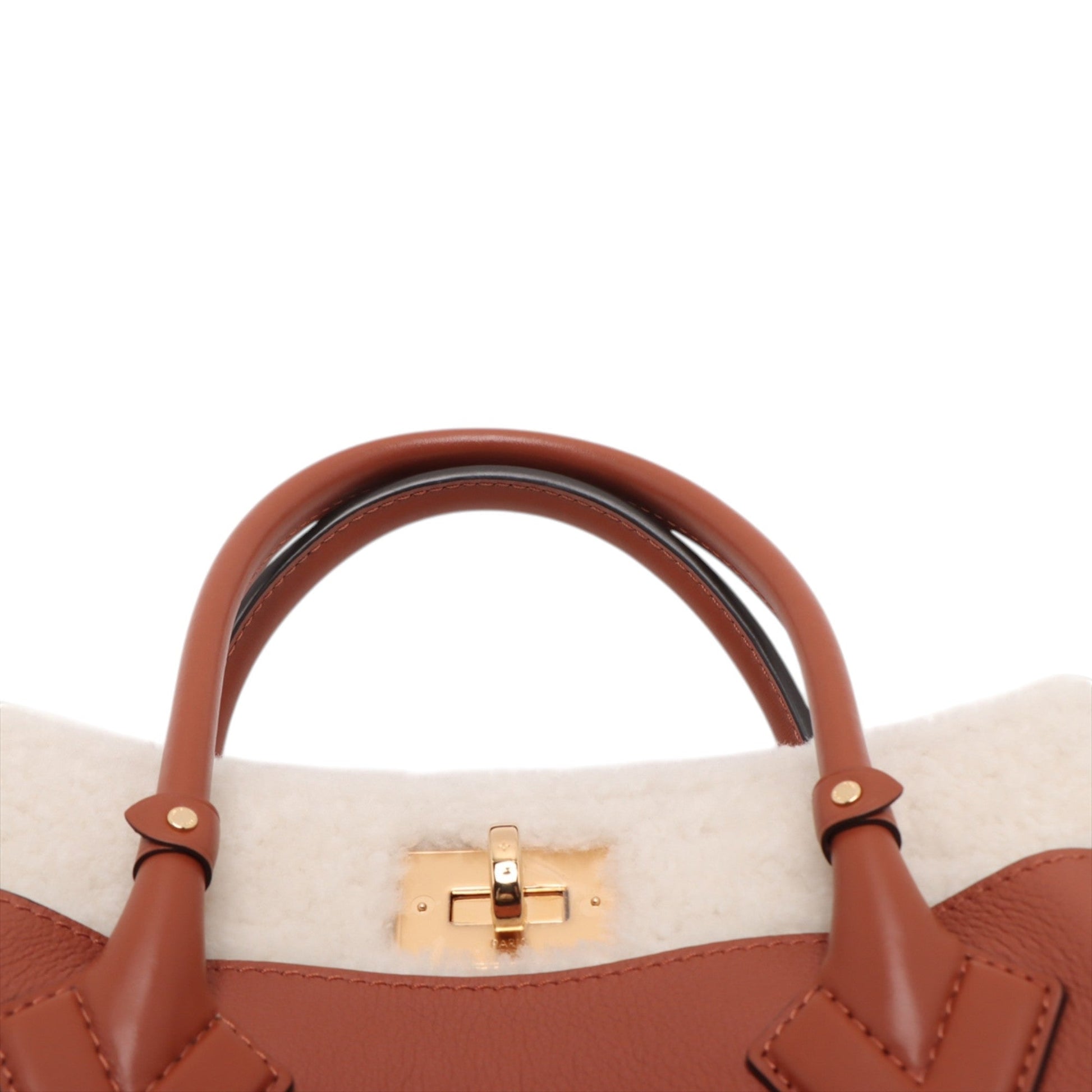 Louis Vuitton Monogram Tuftage On My Side MM