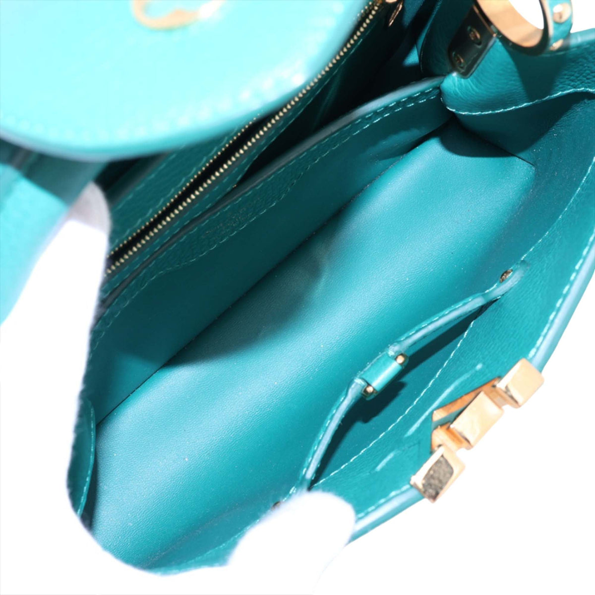 Louis Vuitton Taurillon Capucines BB — Green