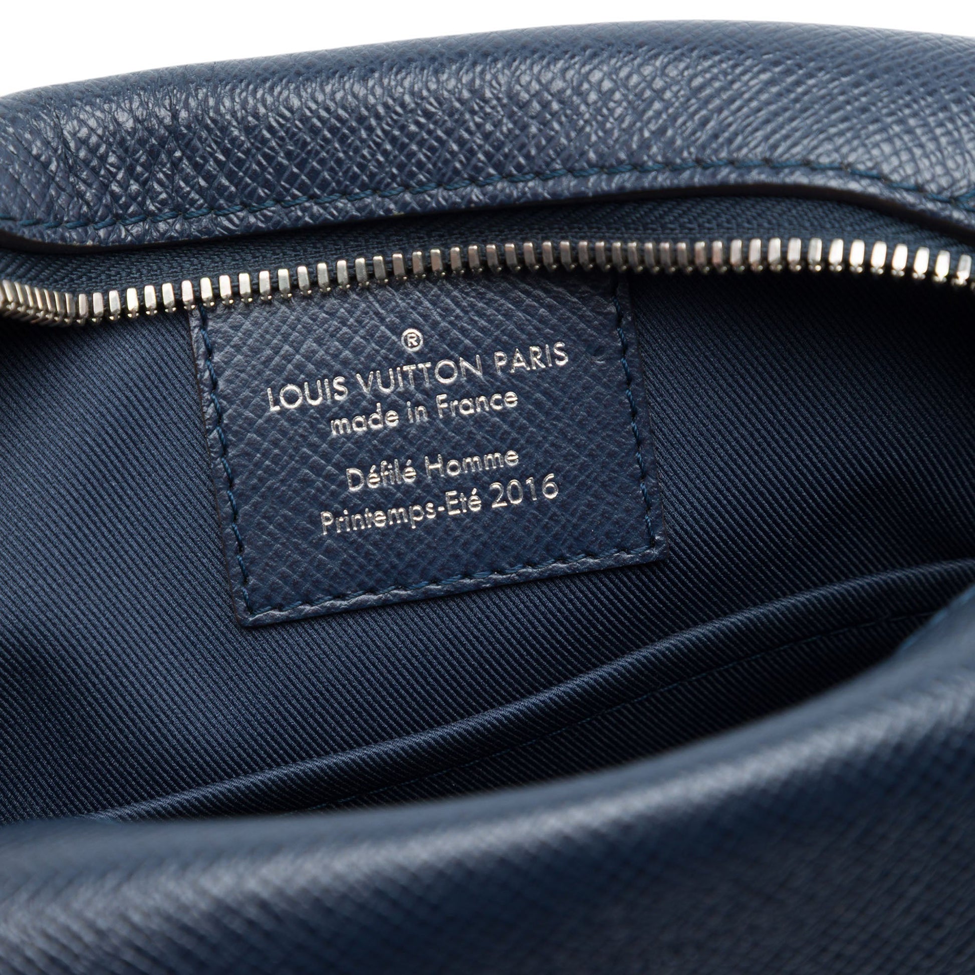 Louis Vuitton Taiga Nikolai Messenger