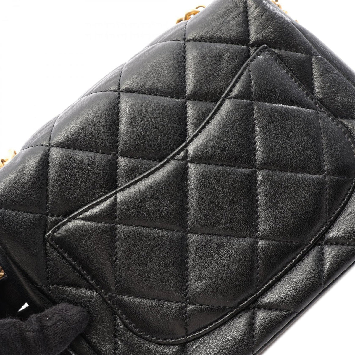 Chanel Small Quilted Lambskin Side Note Flap — Black