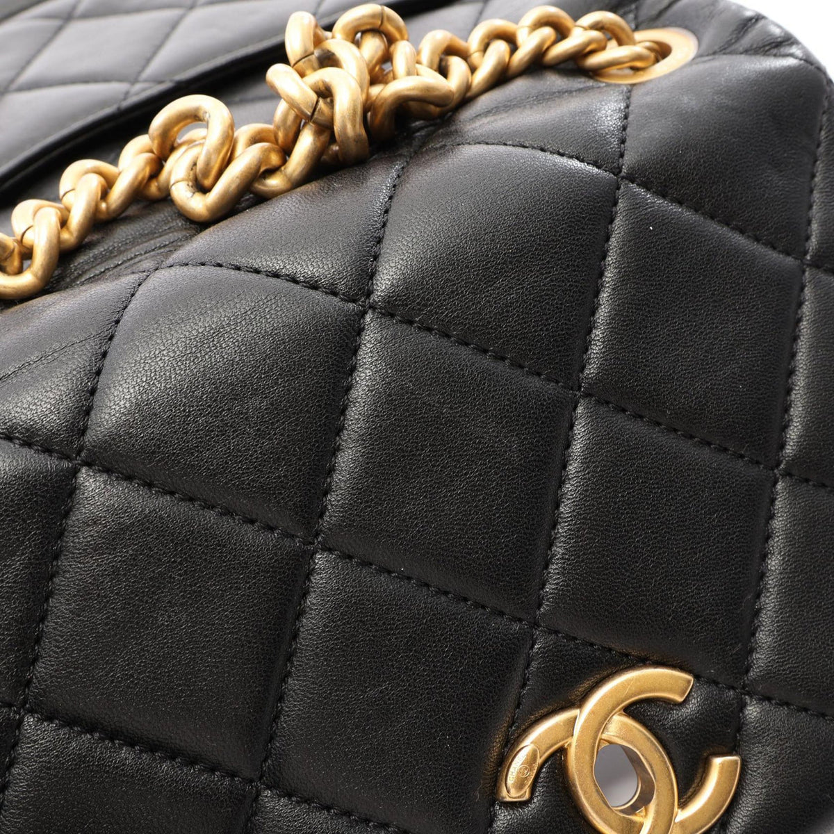 Chanel Small Quilted Lambskin Side Note Flap — Black