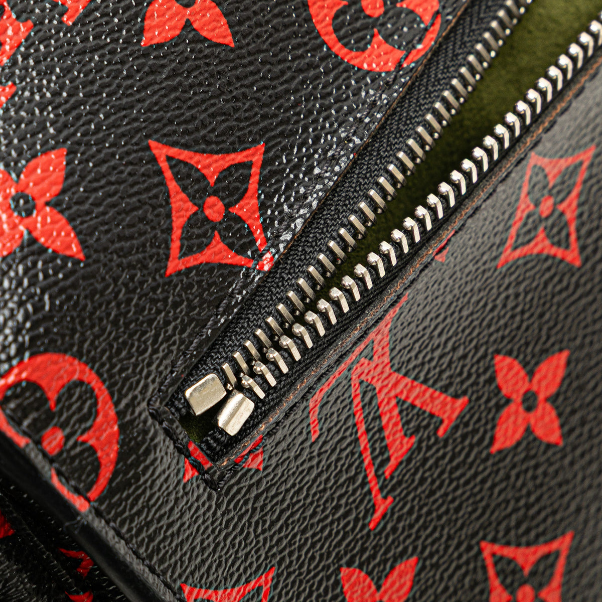 Louis Vuitton Monogram Infrarouge Pochette Metis
