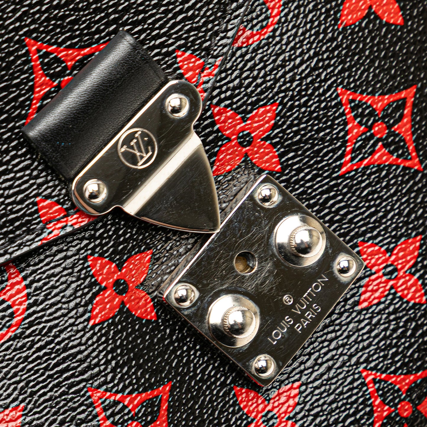 Louis Vuitton Monogram Infrarouge Pochette Metis