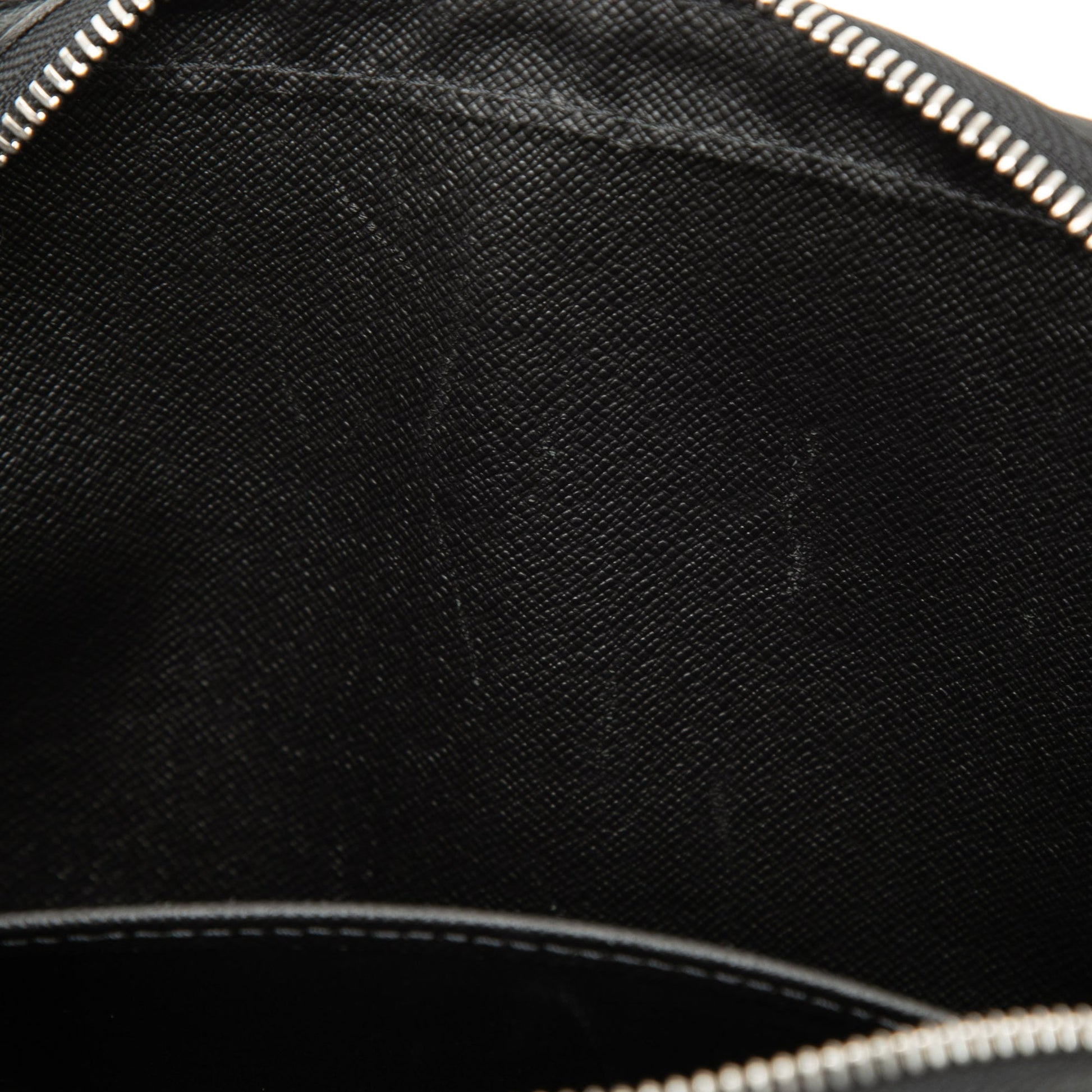 Louis Vuitton Taiga Pochette Baikal