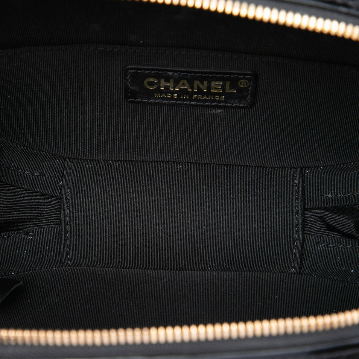 Chanel Small CC Quilted Crumpled Calfskin Vanity Case — Black