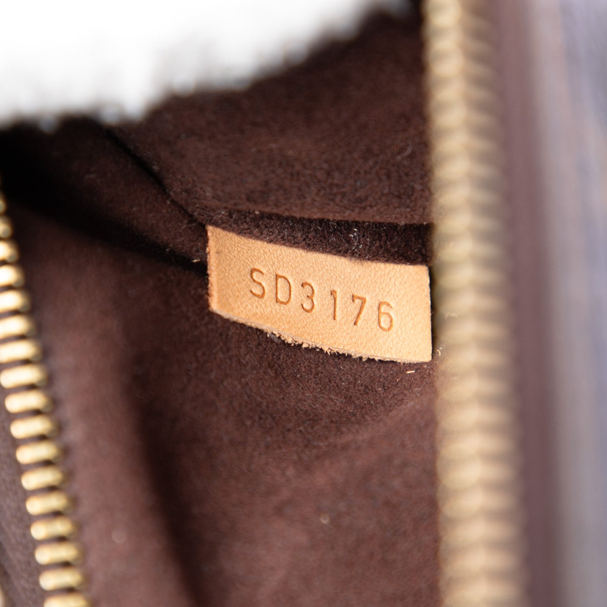 Louis Vuitton Monogram Pochette Metis
