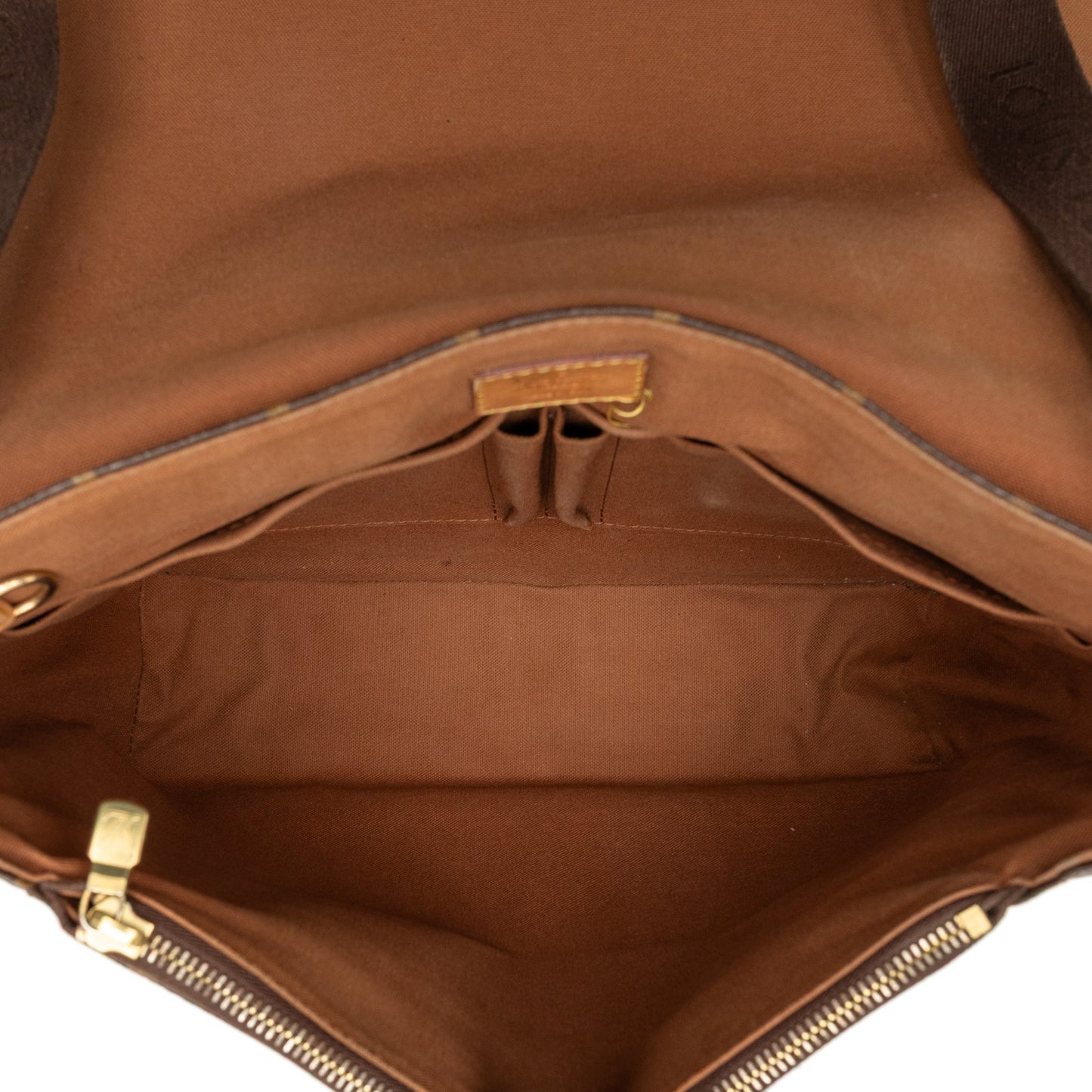 Louis Vuitton Monogram Beaubourg Messenger MM