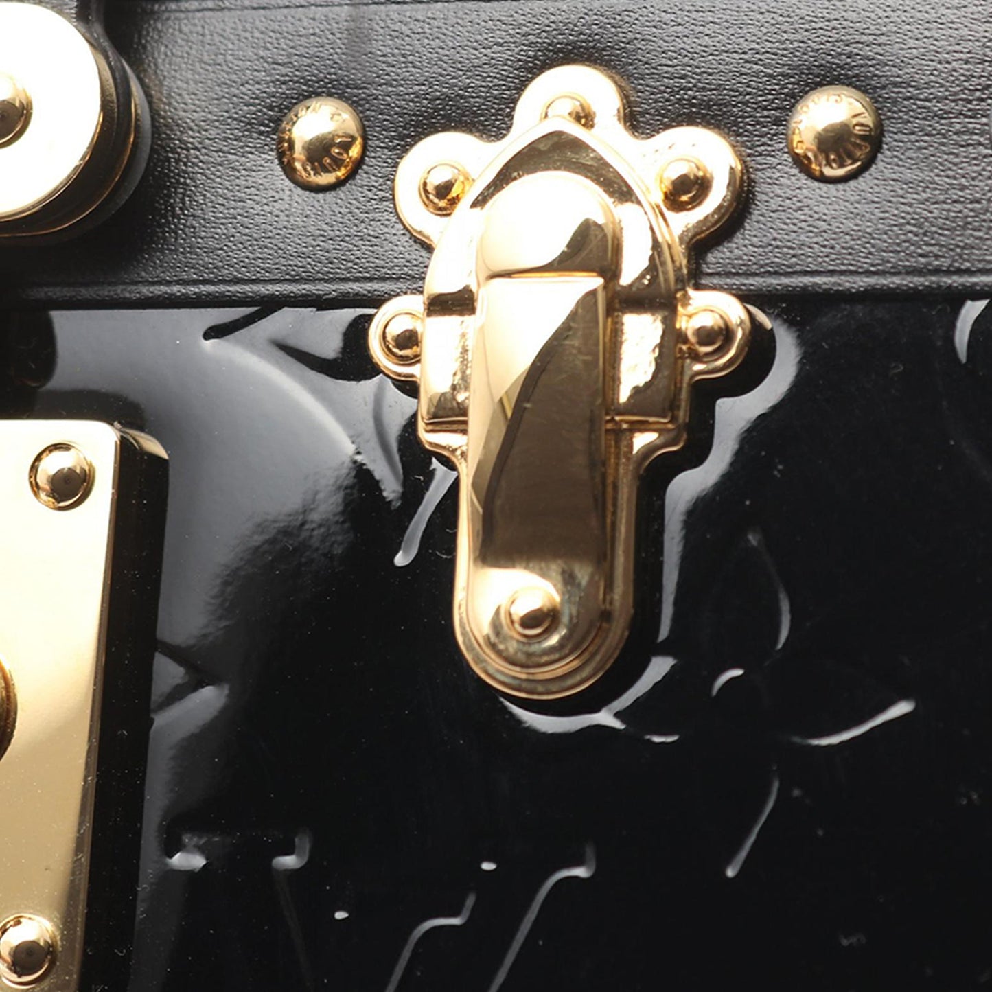 Louis Vuitton Monogram Vernis Petite Malle