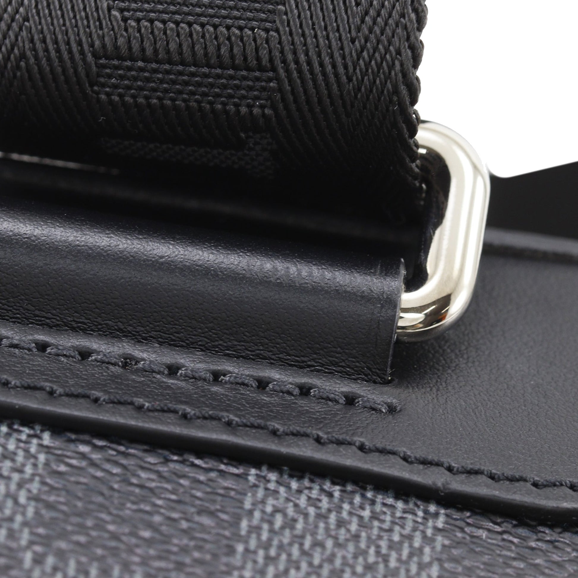 Louis Vuitton Damier Graphite 3D Amazone Sling Bag