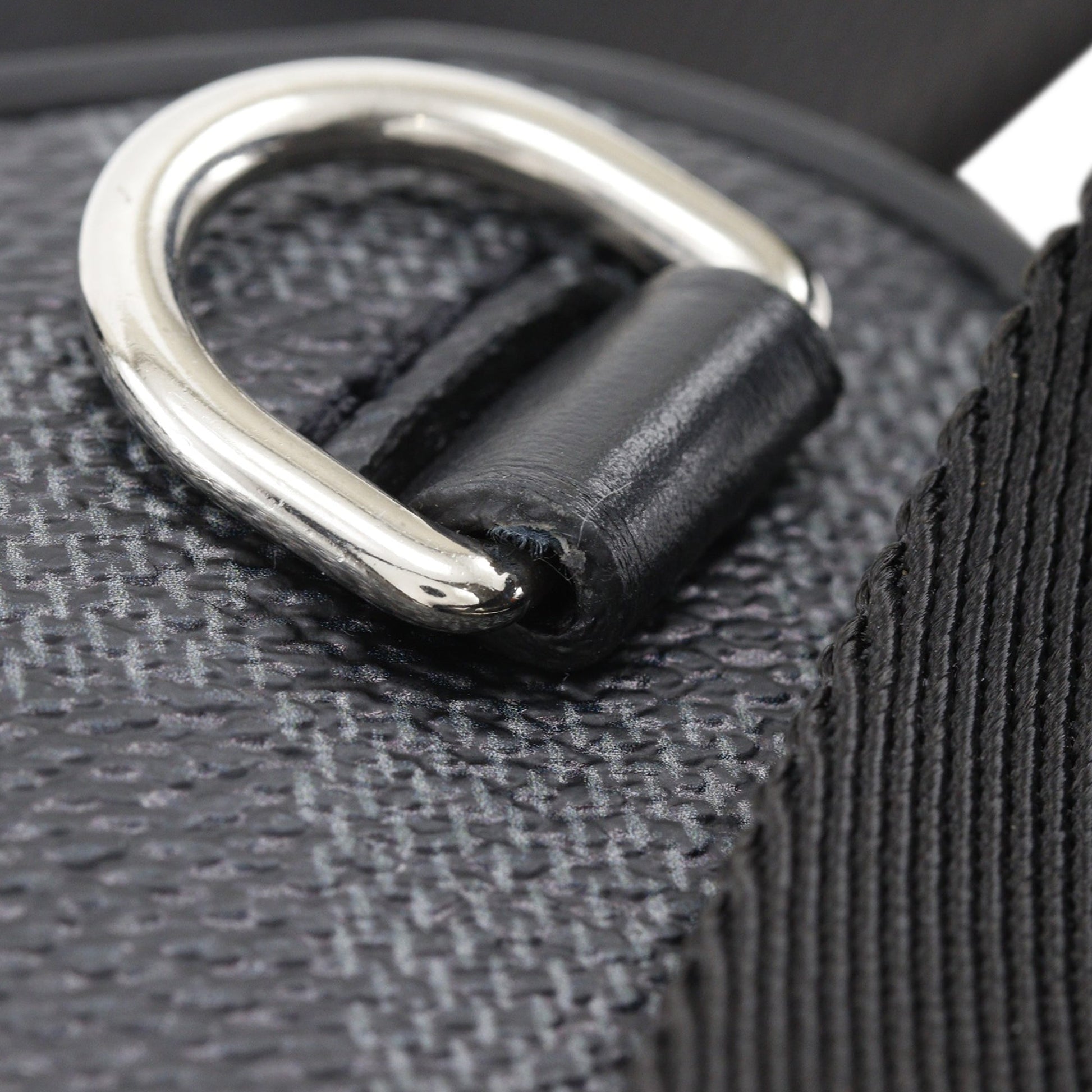 Louis Vuitton Damier Graphite 3D Amazone Sling Bag