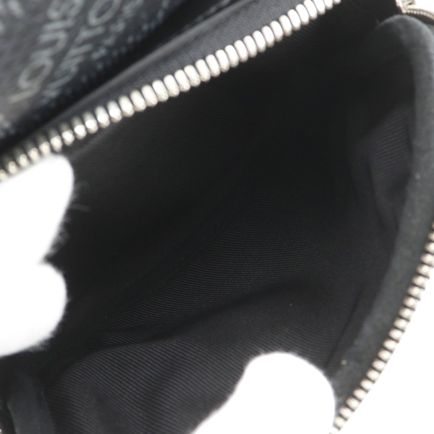 Louis Vuitton Damier Graphite 3D Amazone Sling Bag