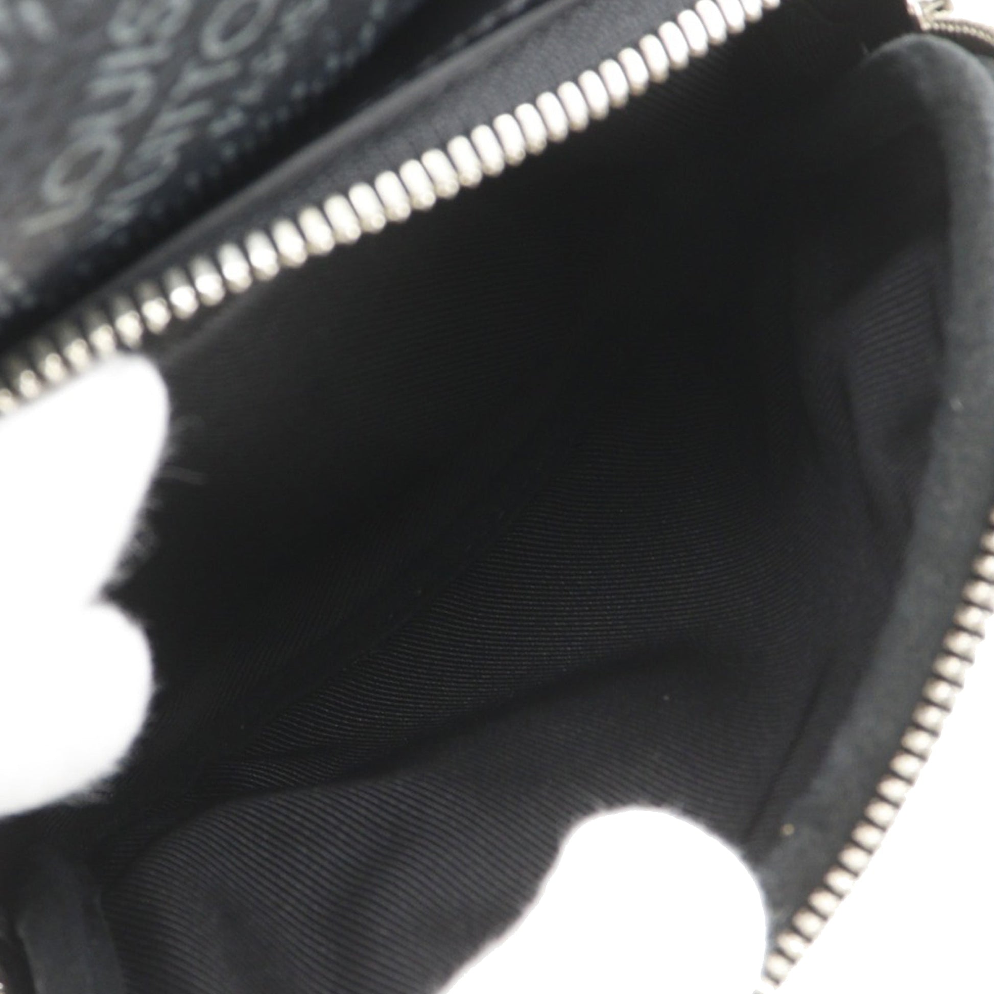 Louis Vuitton Damier Graphite 3D Amazone Sling Bag