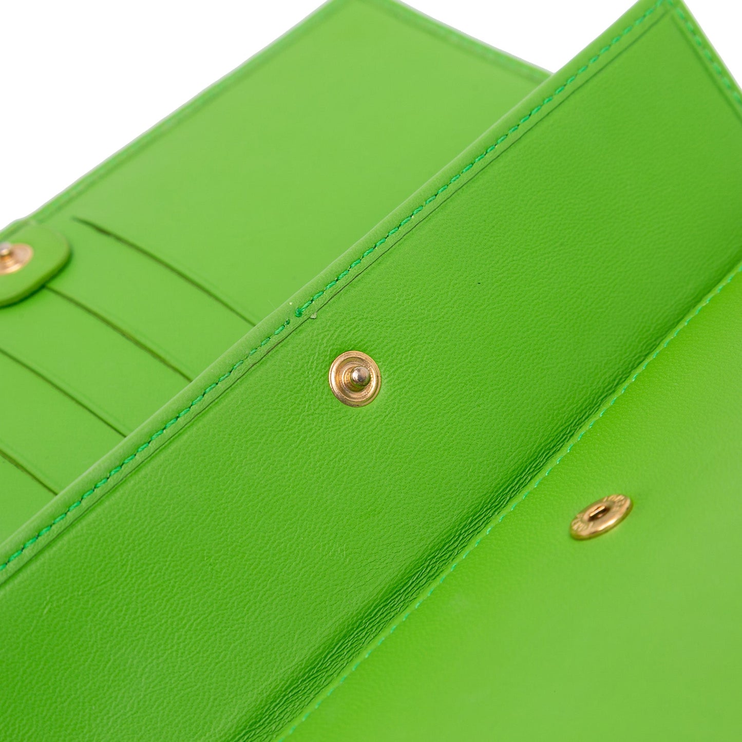 Fendi Nappa Logo Embossed Long Wallet On Chain