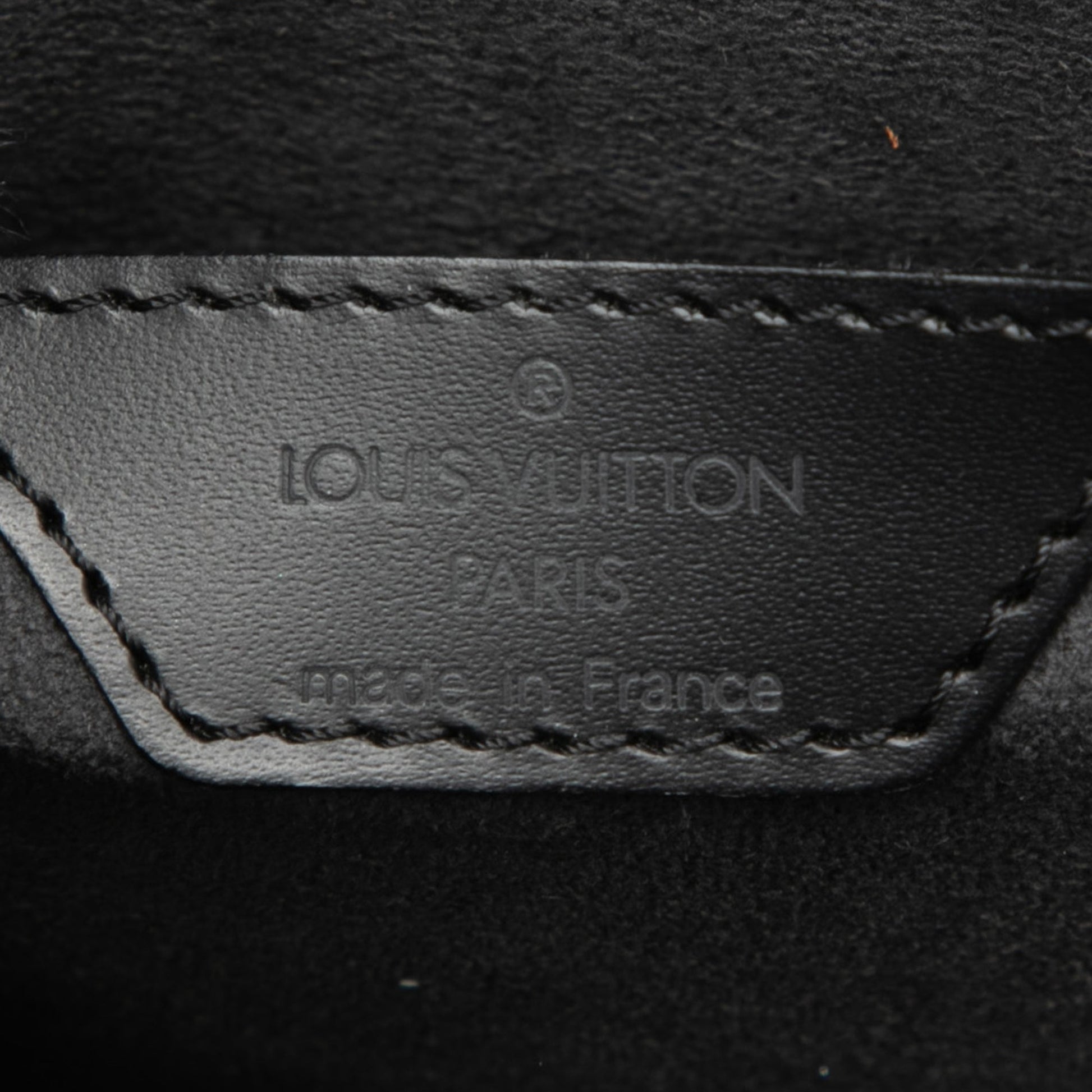 Epi Saint Jacques PM Long Strap