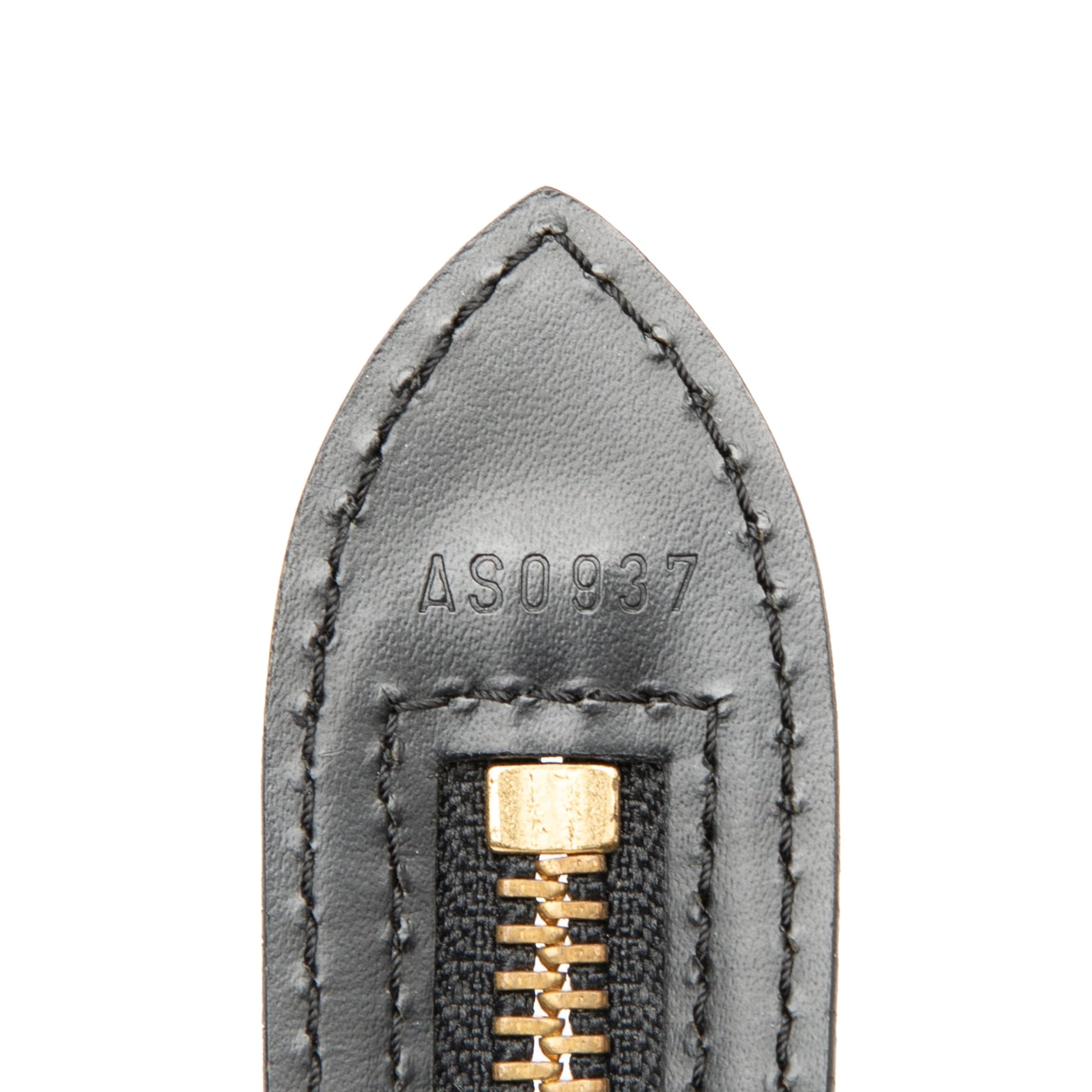 Epi Saint Jacques PM Long Strap