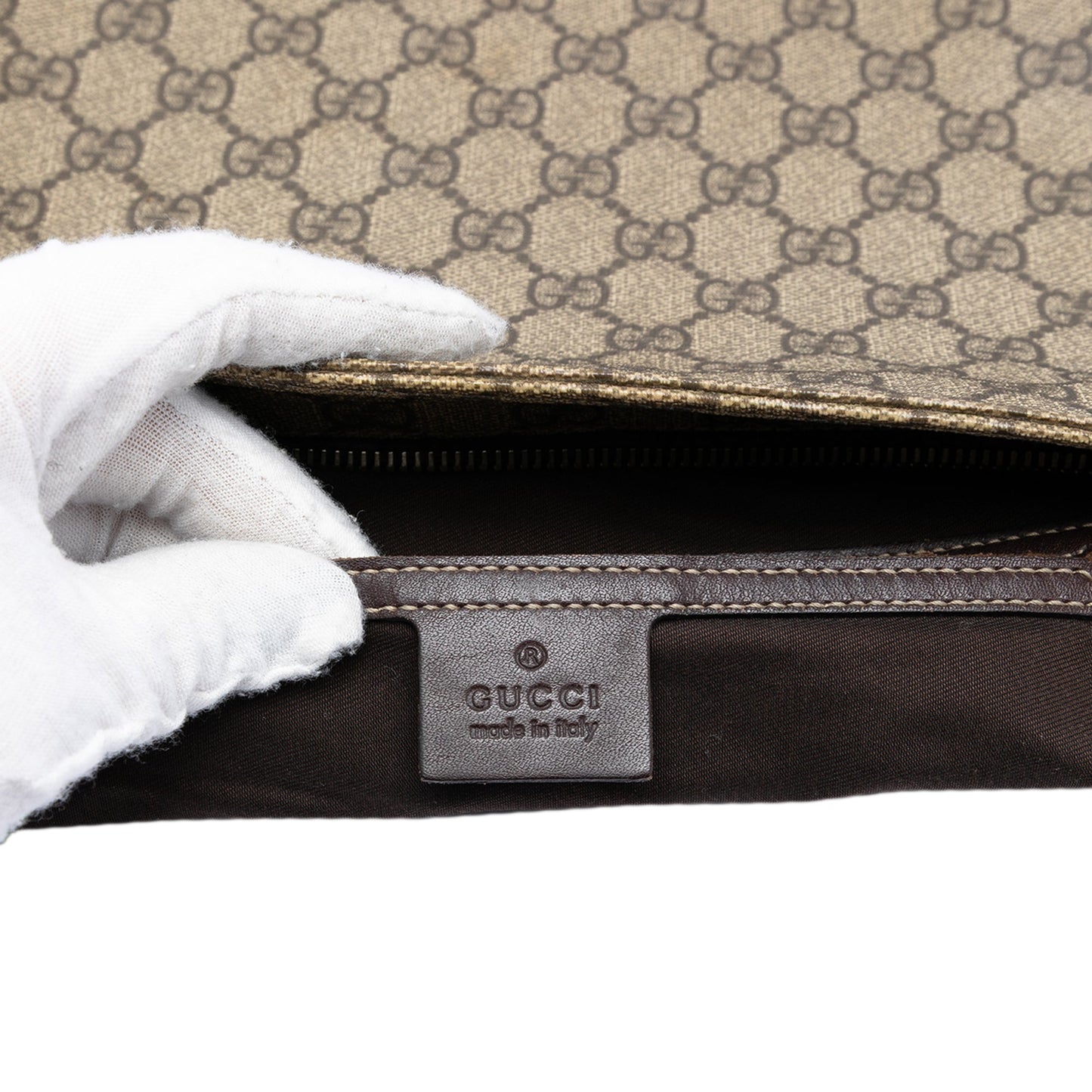 Gucci GG Supreme Crossbody