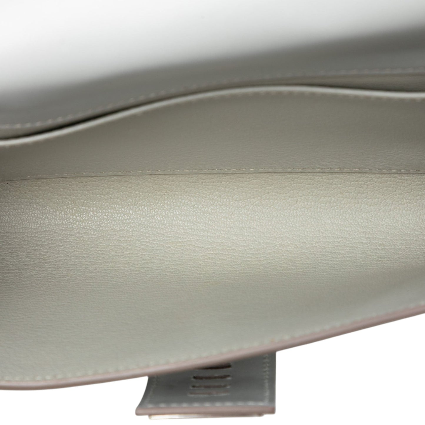 Hermès Tadelakt Medor Clutch 23
