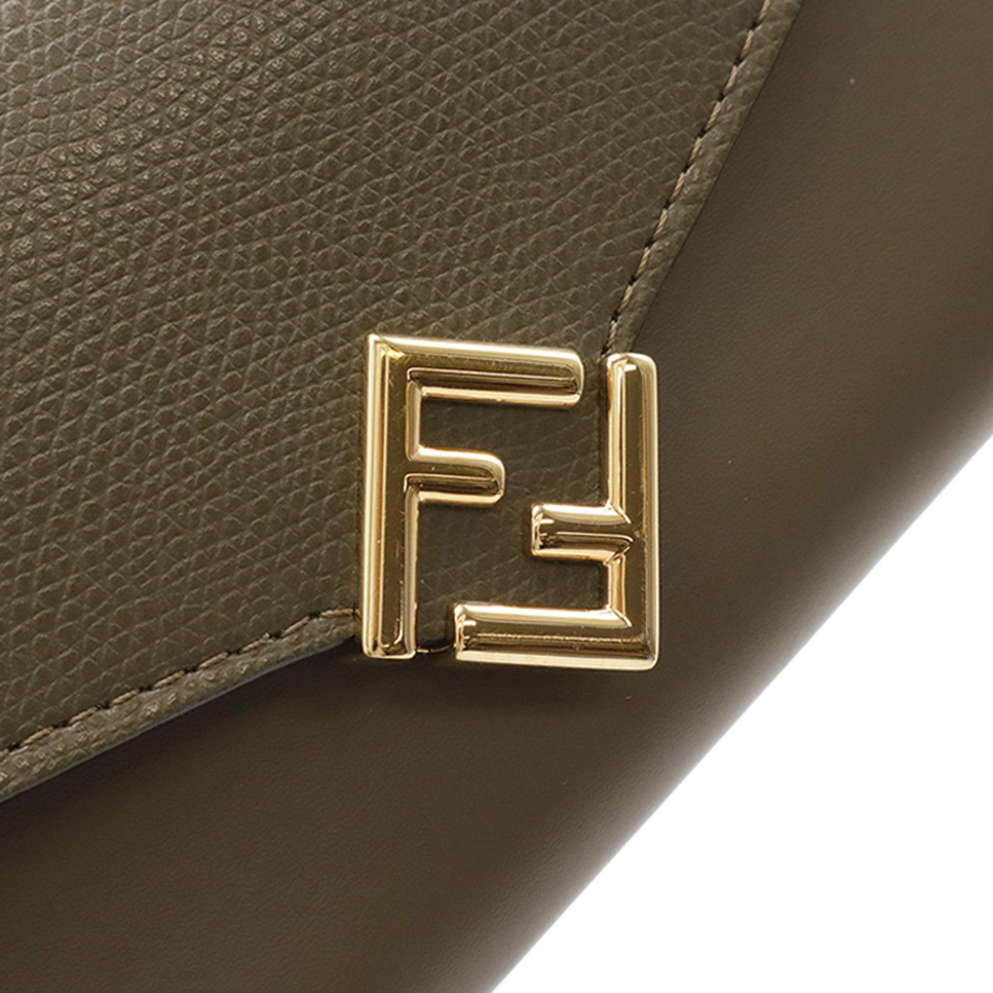 Fendi Smooth and Grained Calfskin Vitello King Cruise FF Diamonds Continental Envelope Wallet On Chain