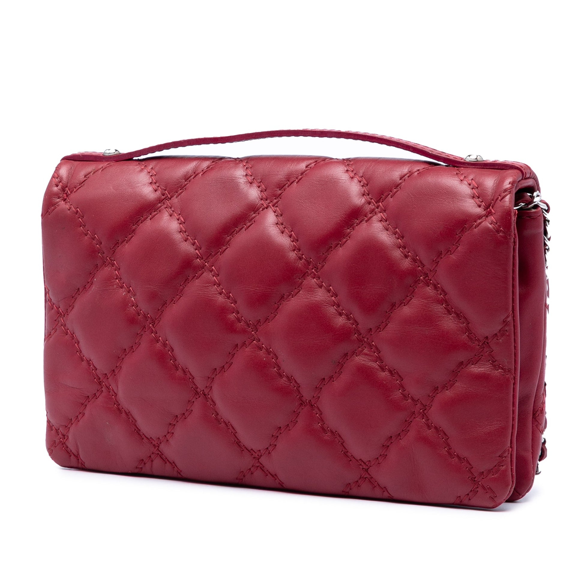 Chanel Quilted Calfskin Double Stitch Hamptons Clutch with Chain