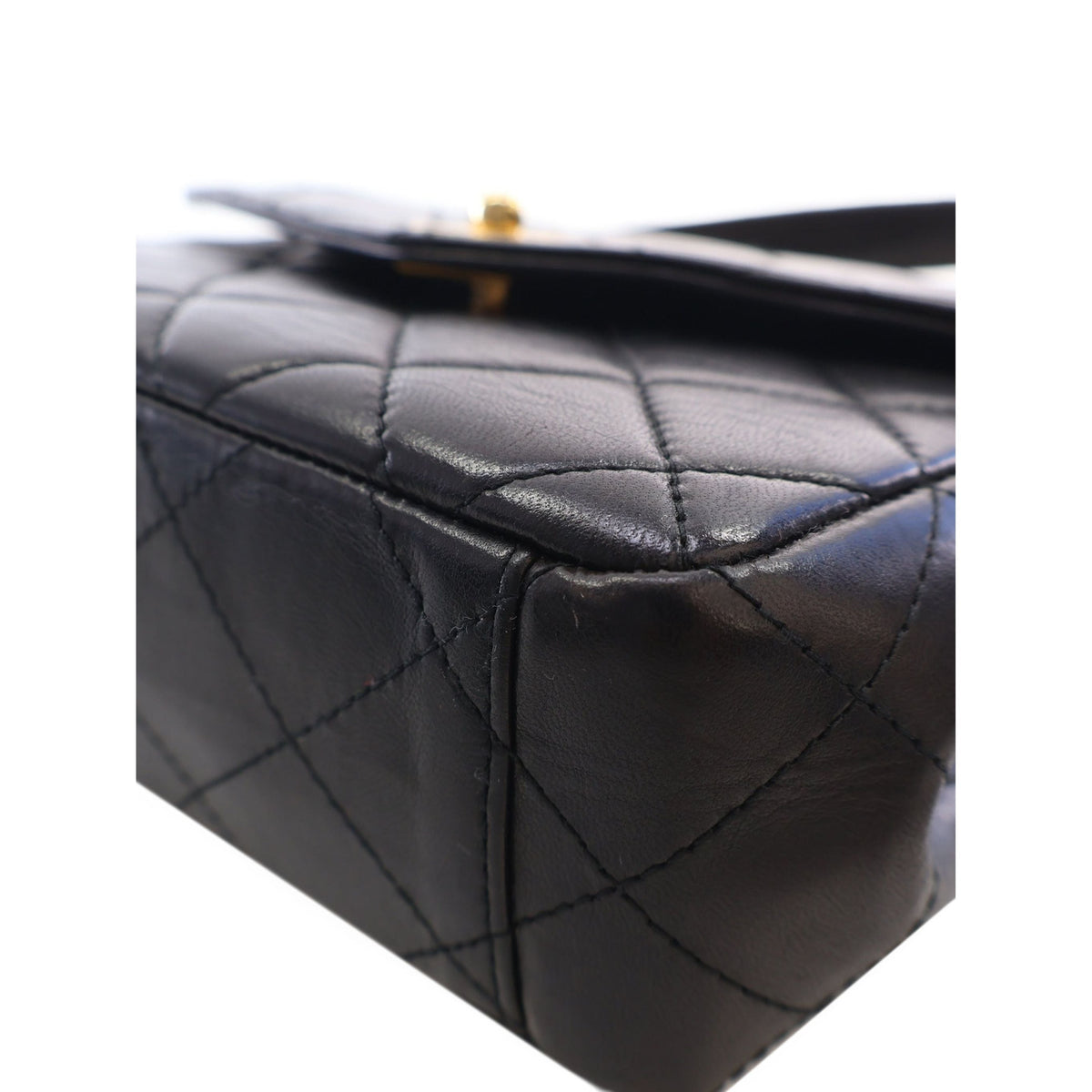 Chanel Quilted Lambskin Top Handle Envelope Flap — Black