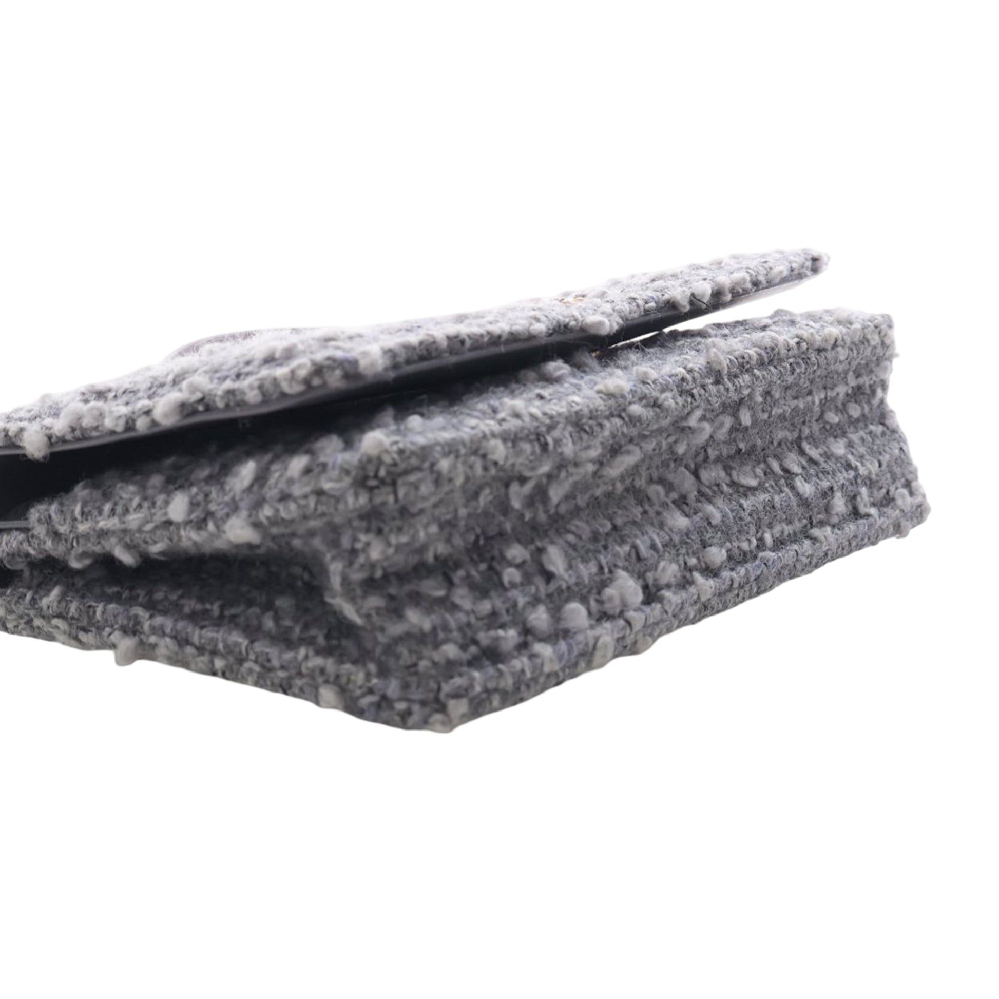 Chanel Tweed 19 Wallet On Chain