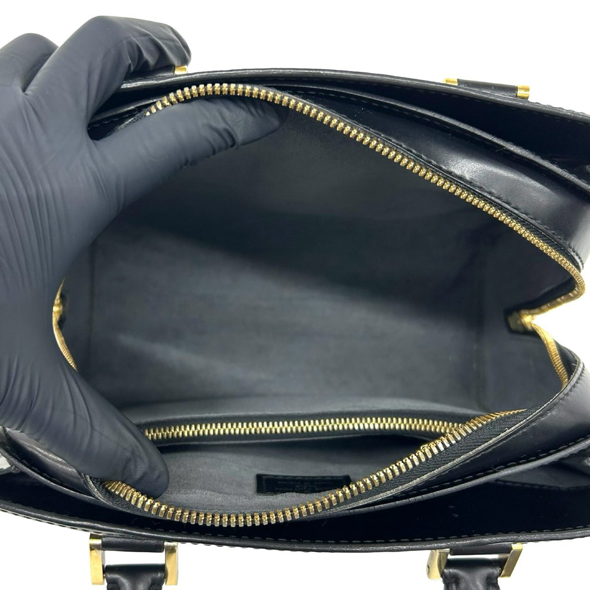 Louis Vuitton Epi Pont Neuf