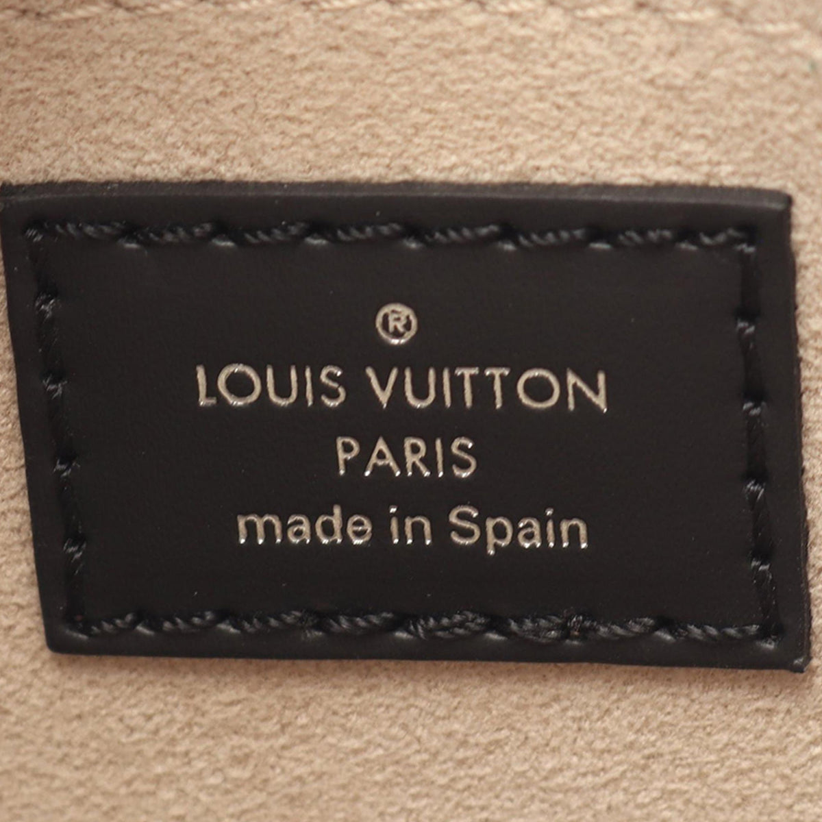 Louis Vuitton Epi Petit Sac Plat