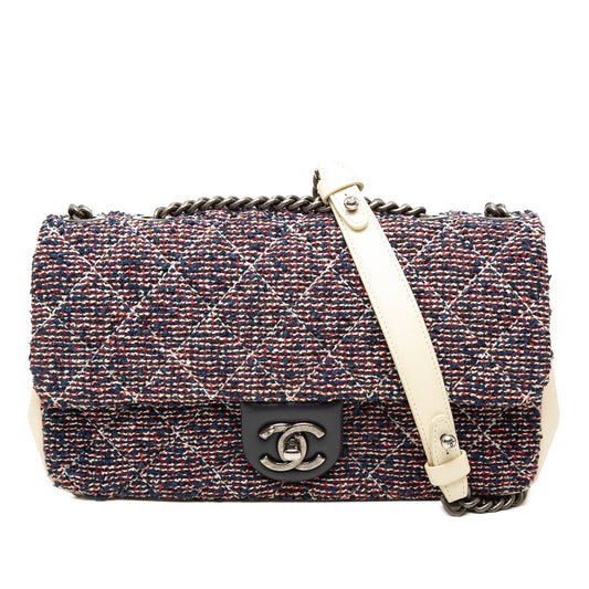 Chanel Medium Tweed Single Flap — Blue