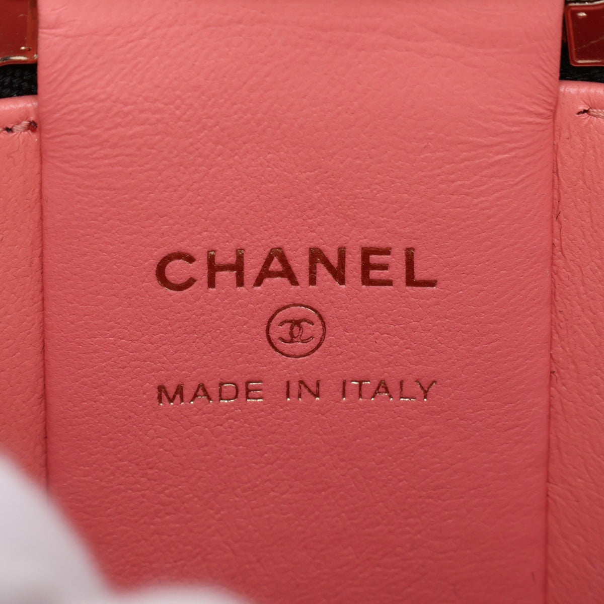 Chanel Quilted Patent Afternoon Tea Top Handle Vanity Case with Chain — Black
