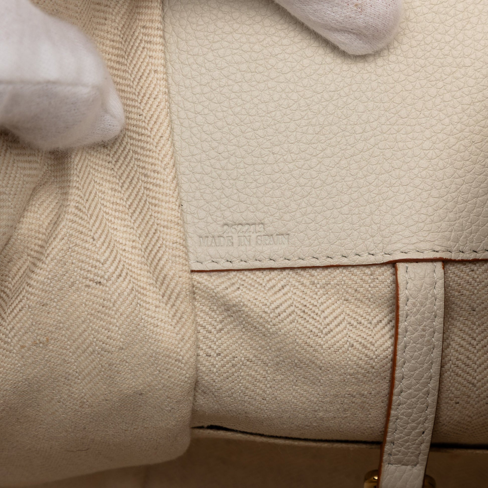 Medium Grained Calfskin Hammock Satchel