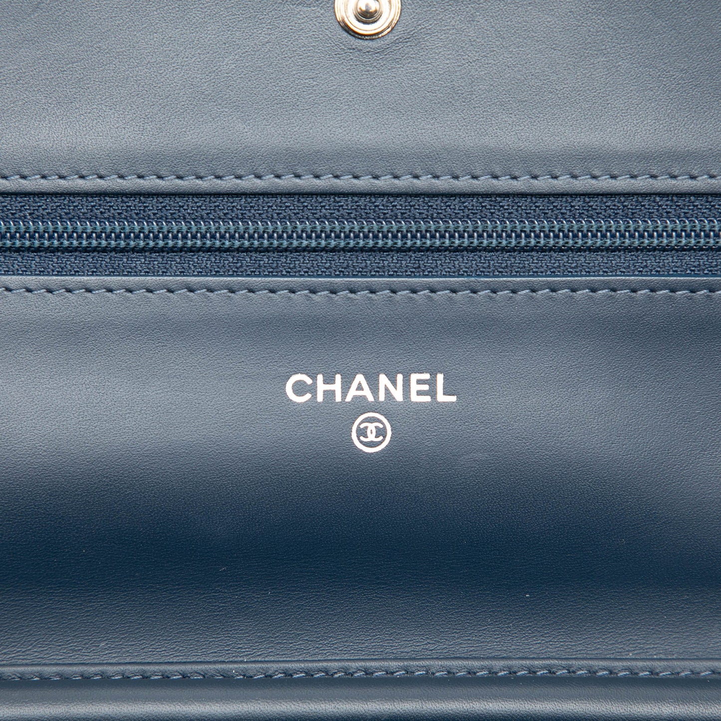 Chanel CC Caviar Wallet On Chain