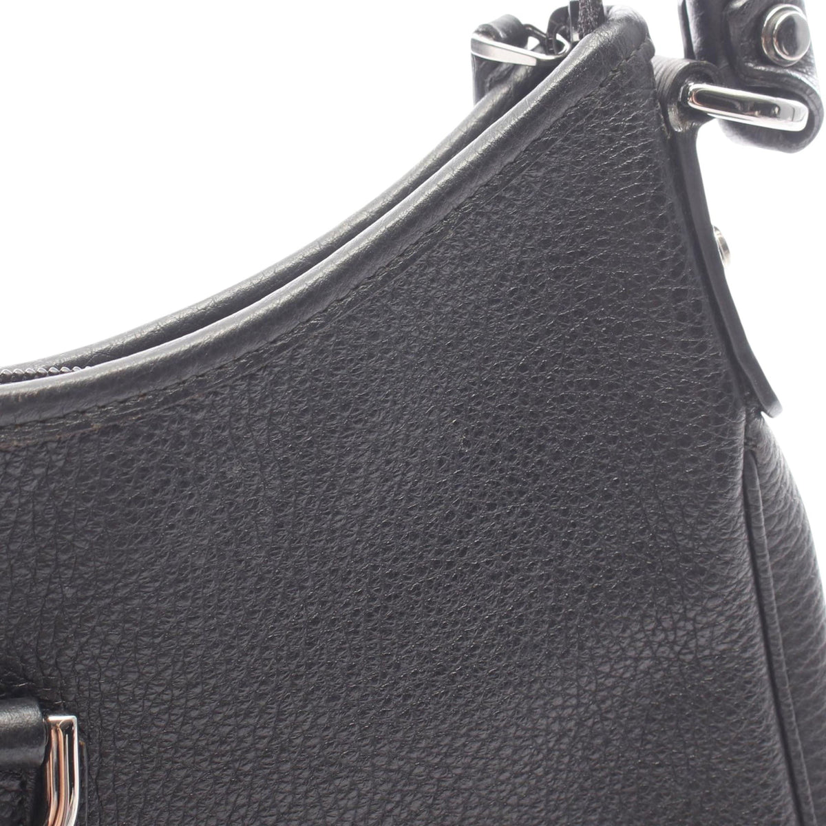 Gucci Abbey Leather Shoulder Bag — Black