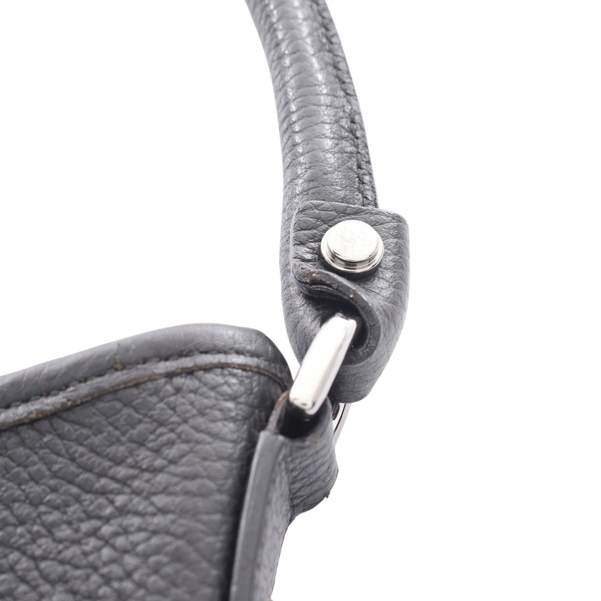 Gucci Abbey Leather Shoulder Bag — Black