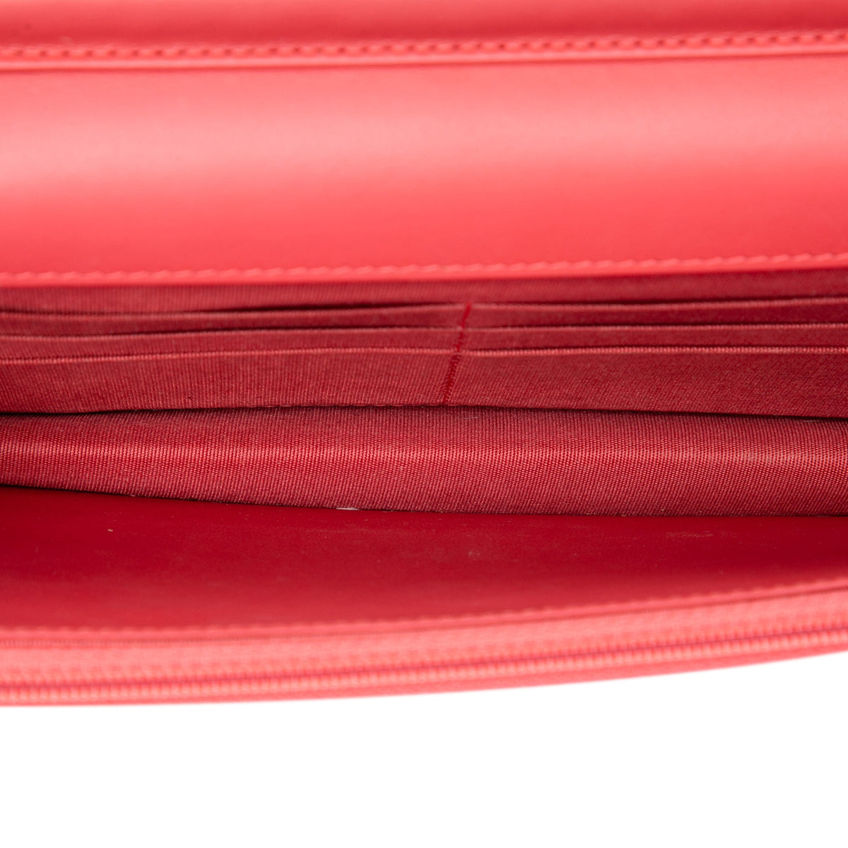 Chanel CC Caviar Wallet On Chain