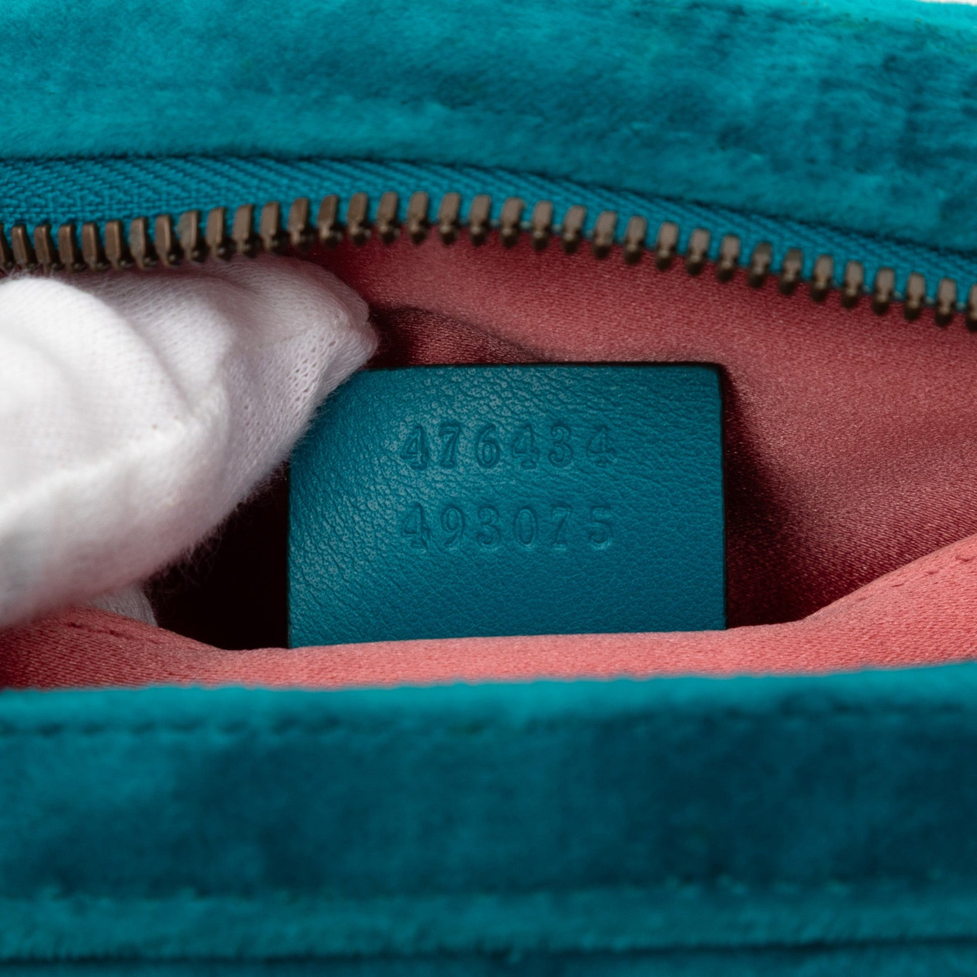 Gucci GG Marmont Matelasse Velvet Belt Bag