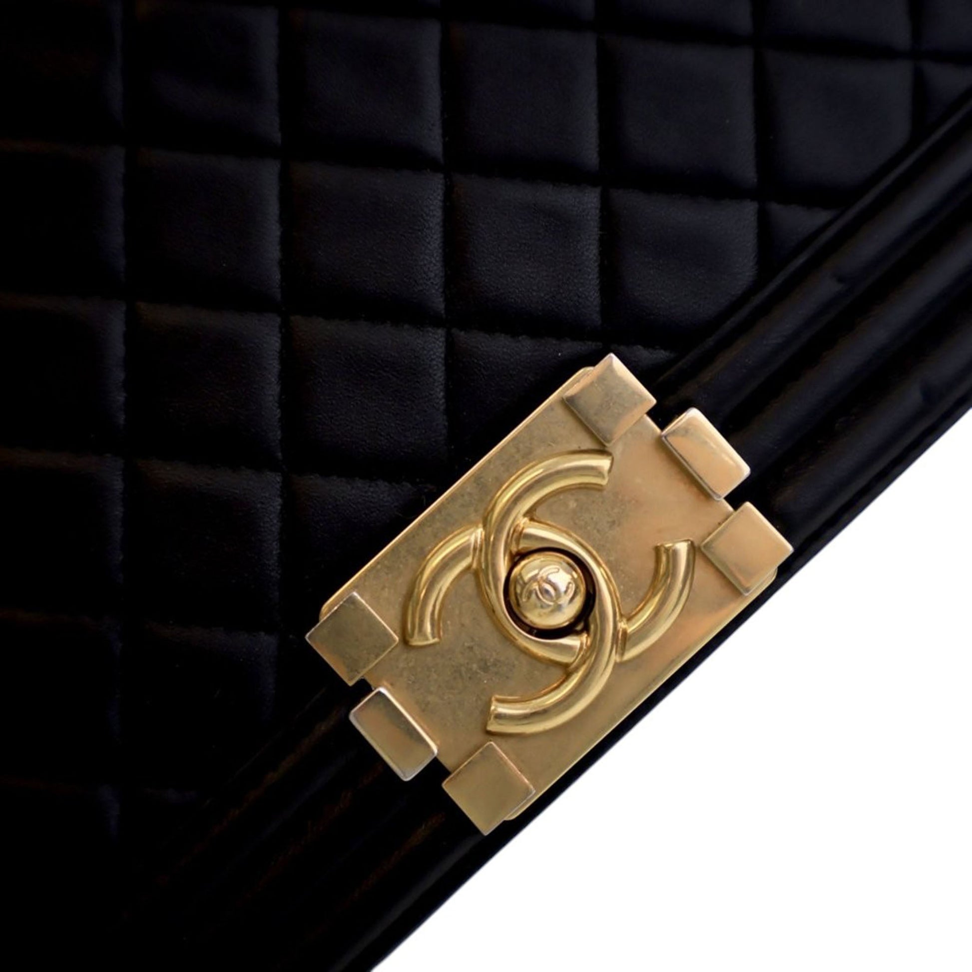 Chanel Old Medium Quilted Lambskin Boy Flap
