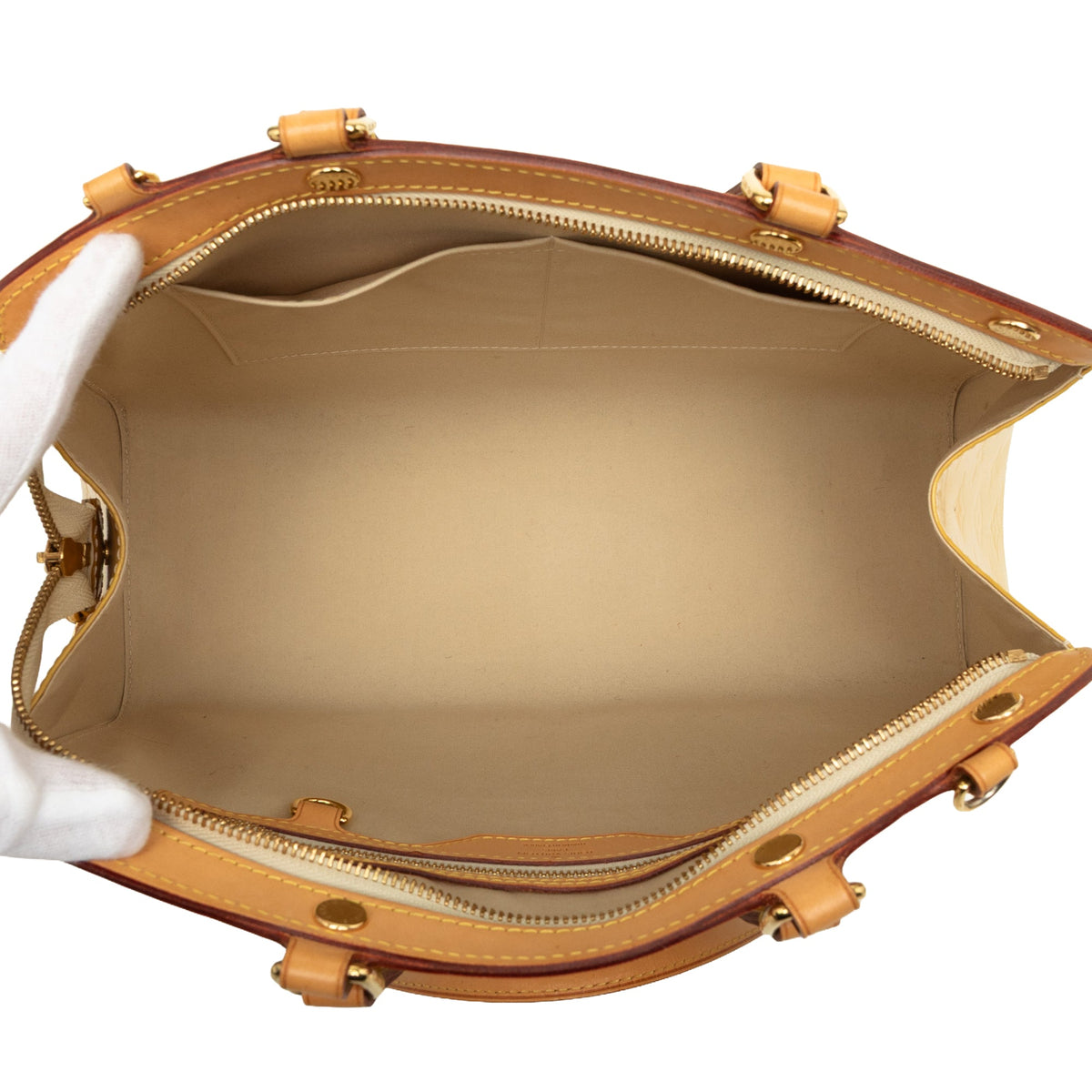 Louis Vuitton Monogram Vernis Brea MM