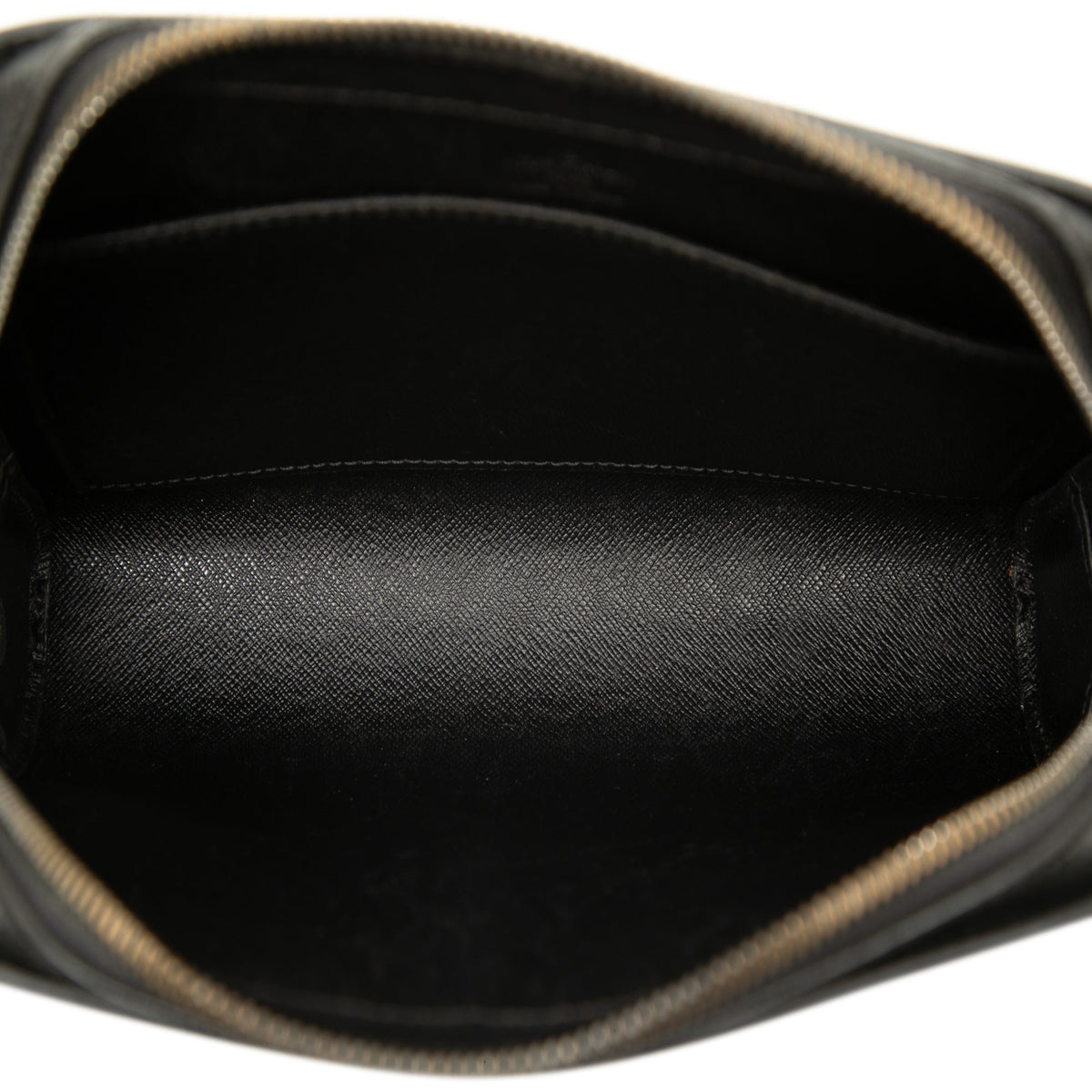 Louis Vuitton Taiga Pochette Baikal